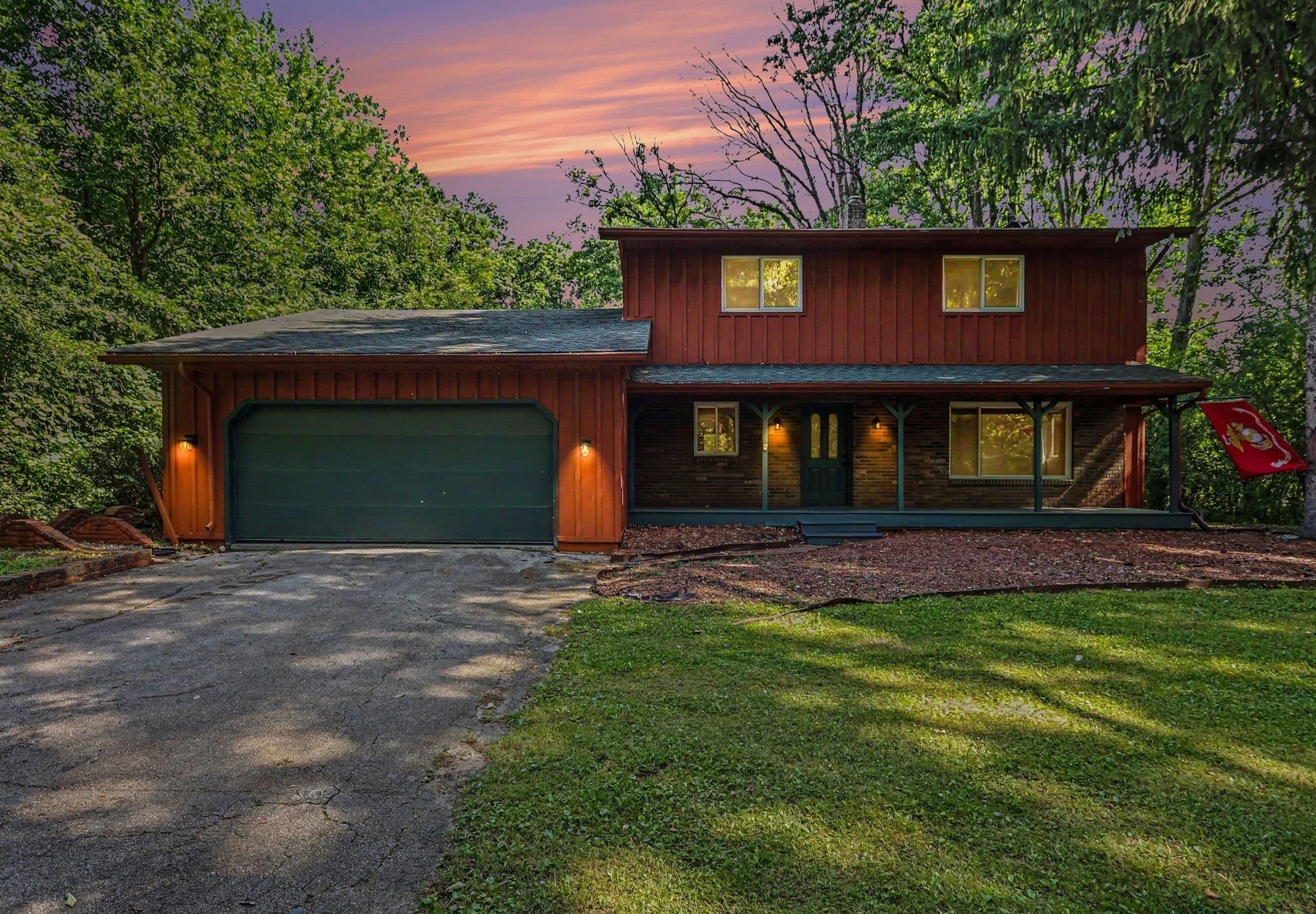 main property photo 32