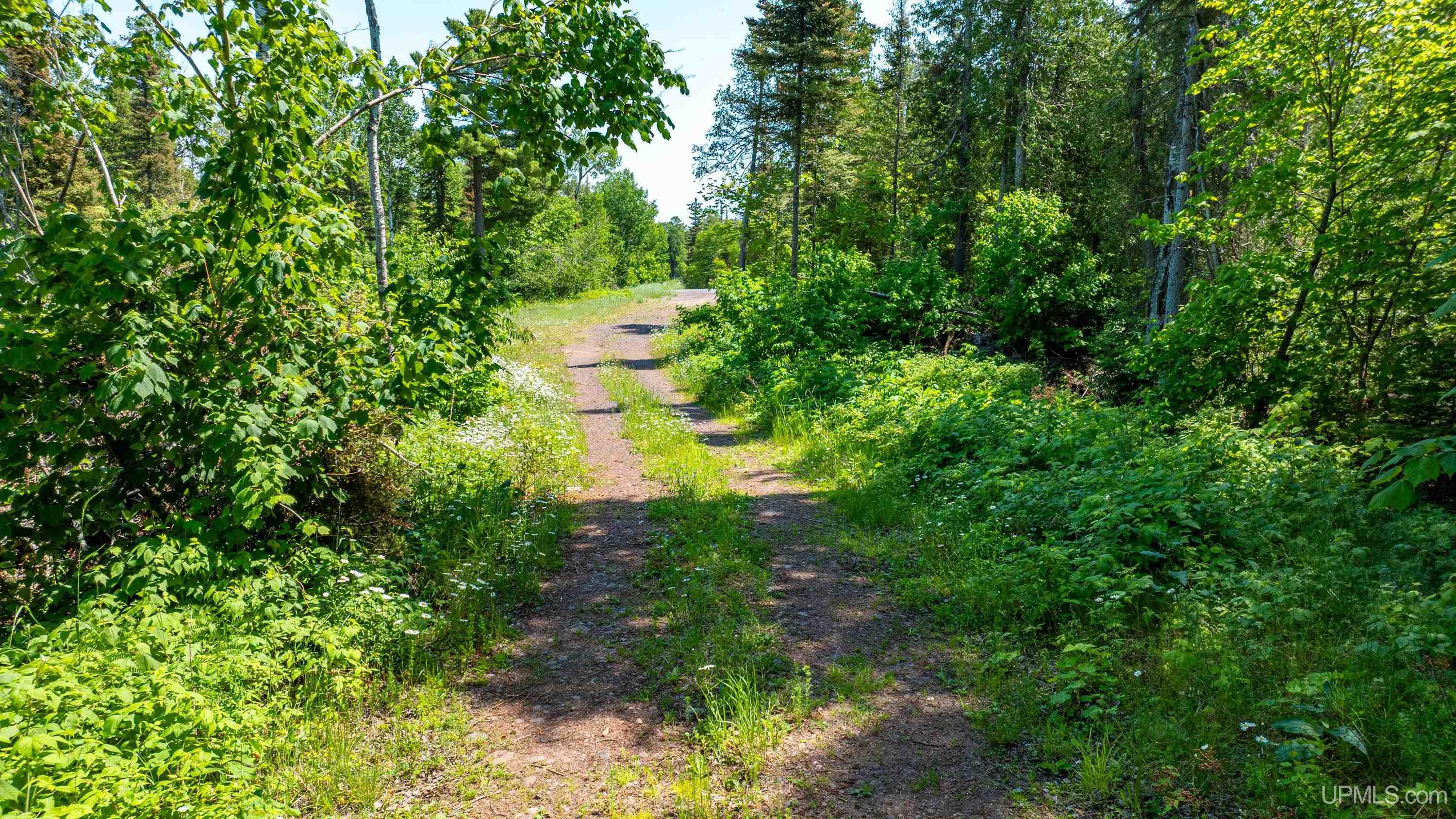 main property photo 37
