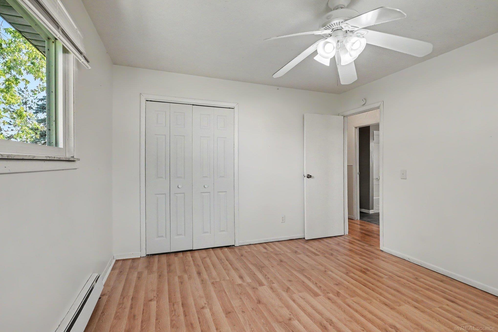 property viewer photo 10