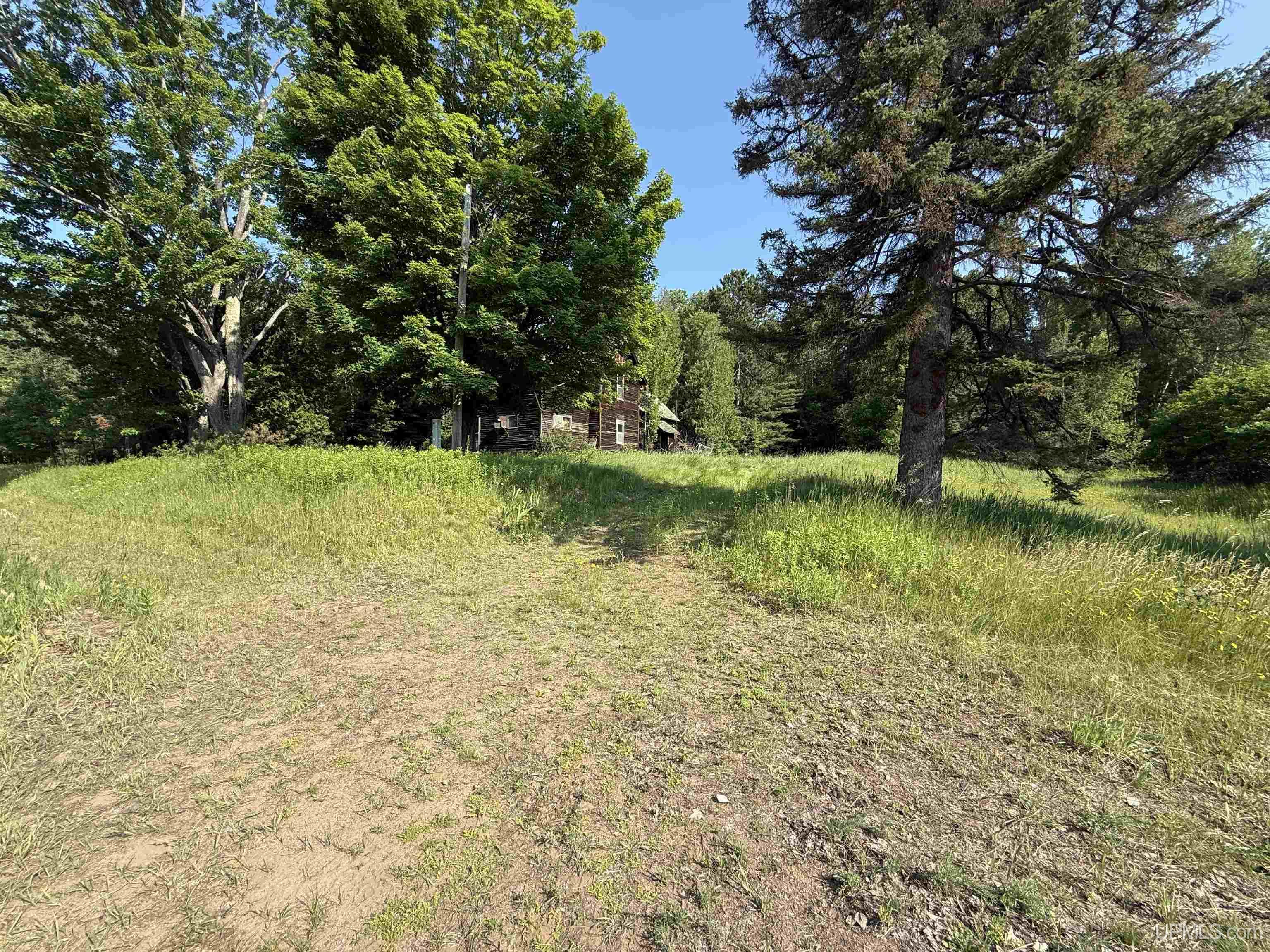 main property photo 13