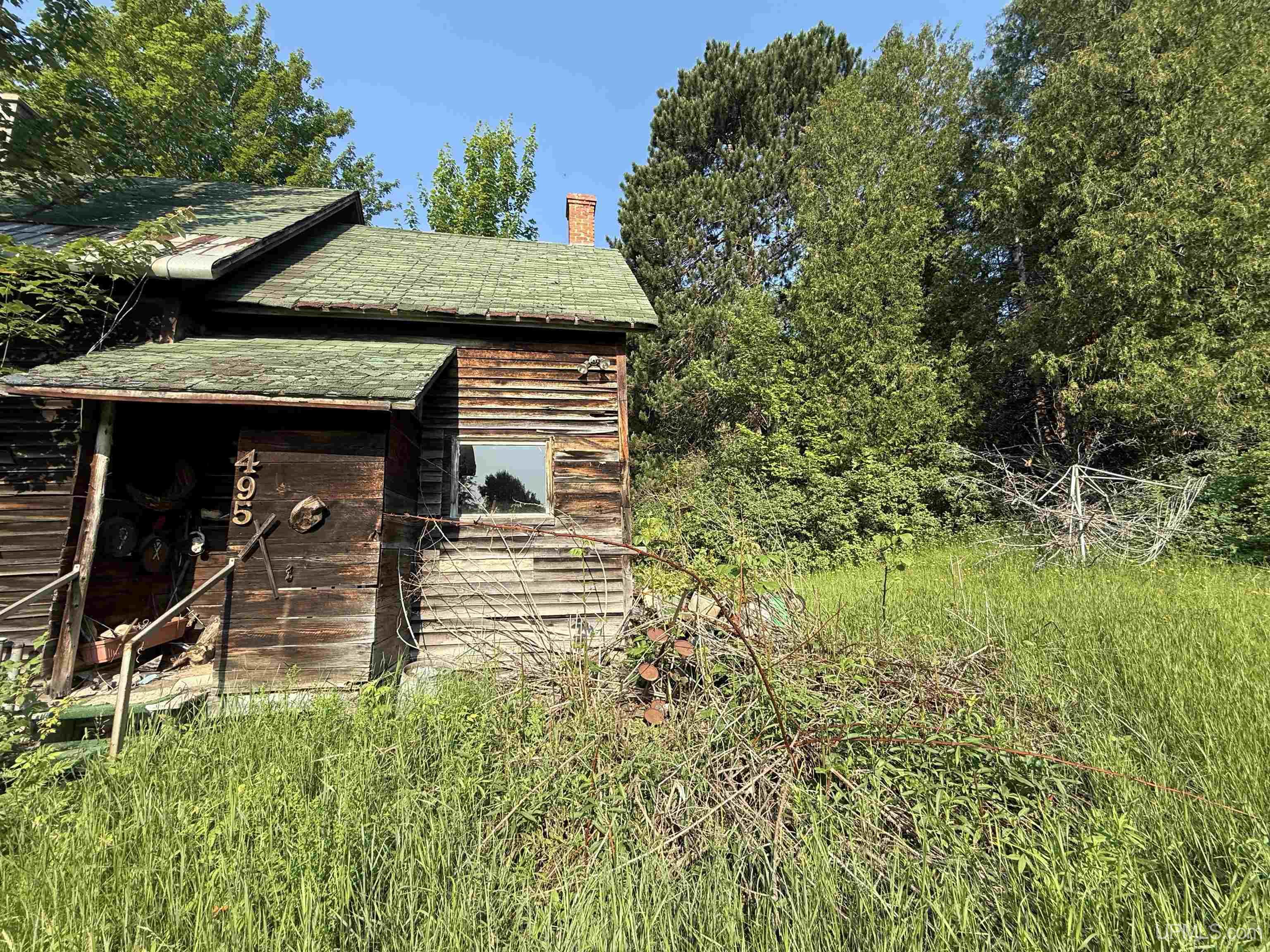 main property photo 20