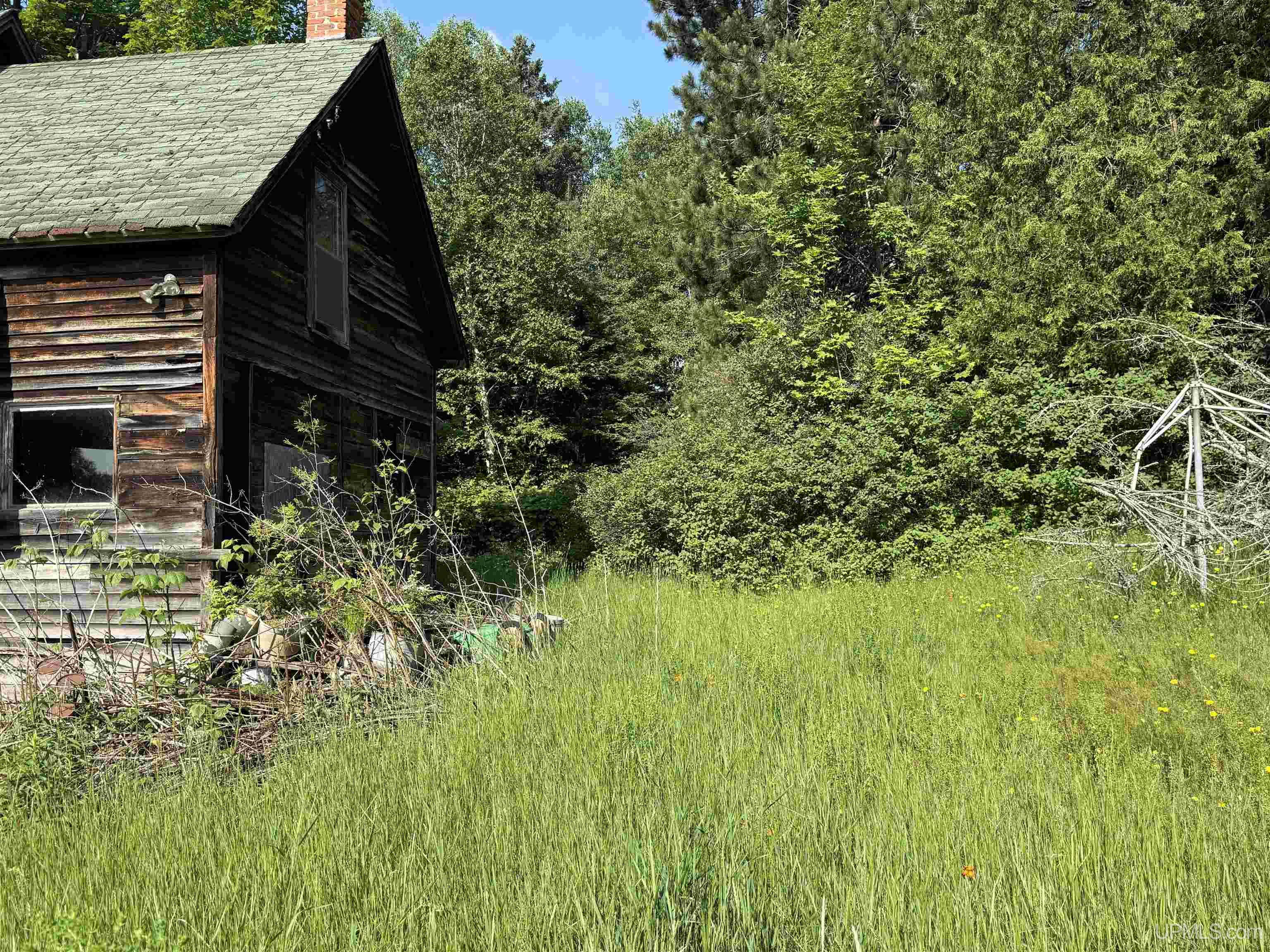 main property photo 20