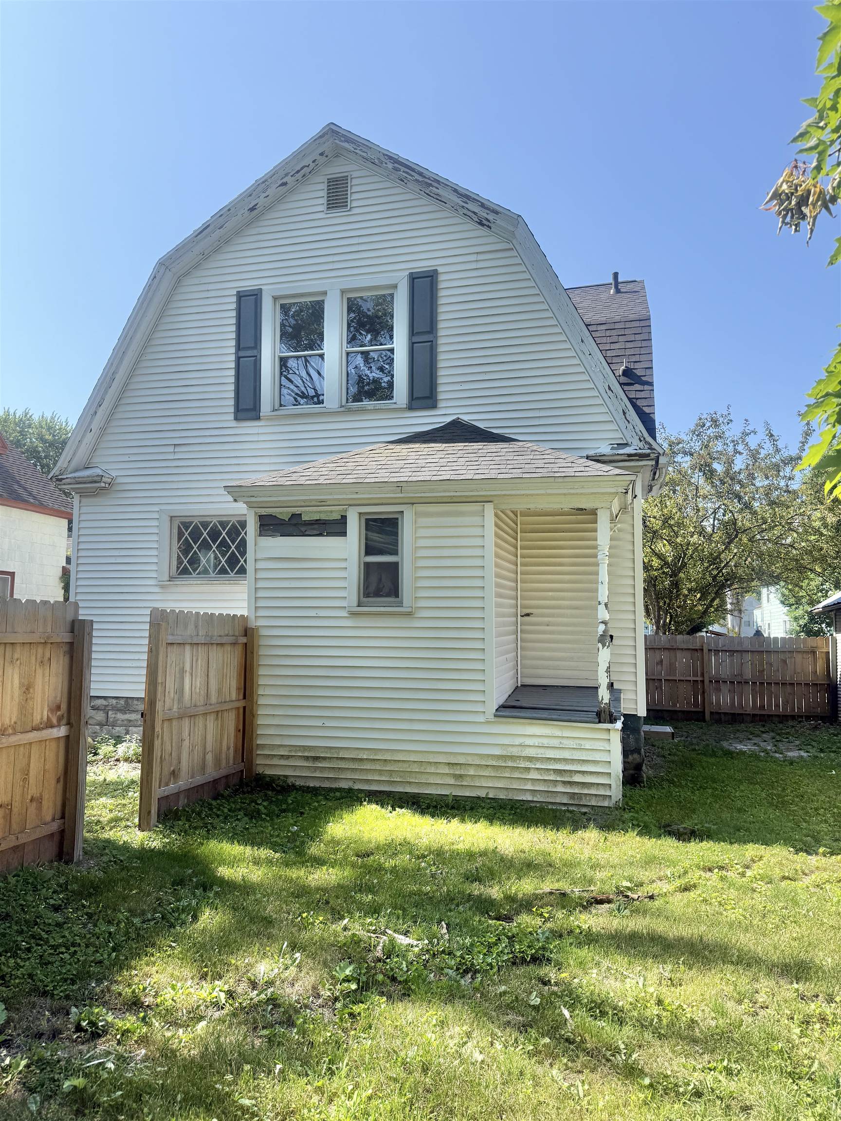 main property photo 21