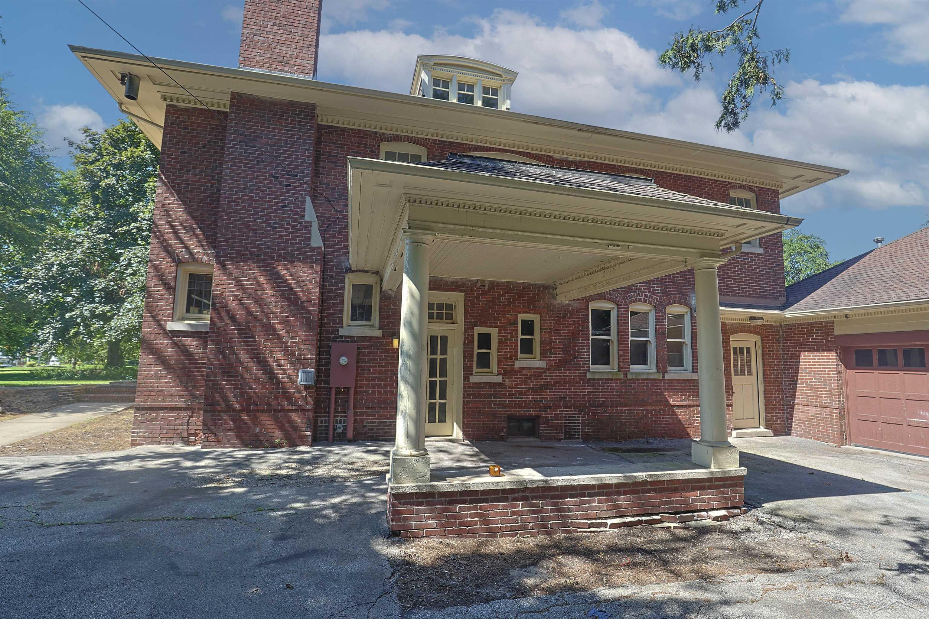 main property photo 13