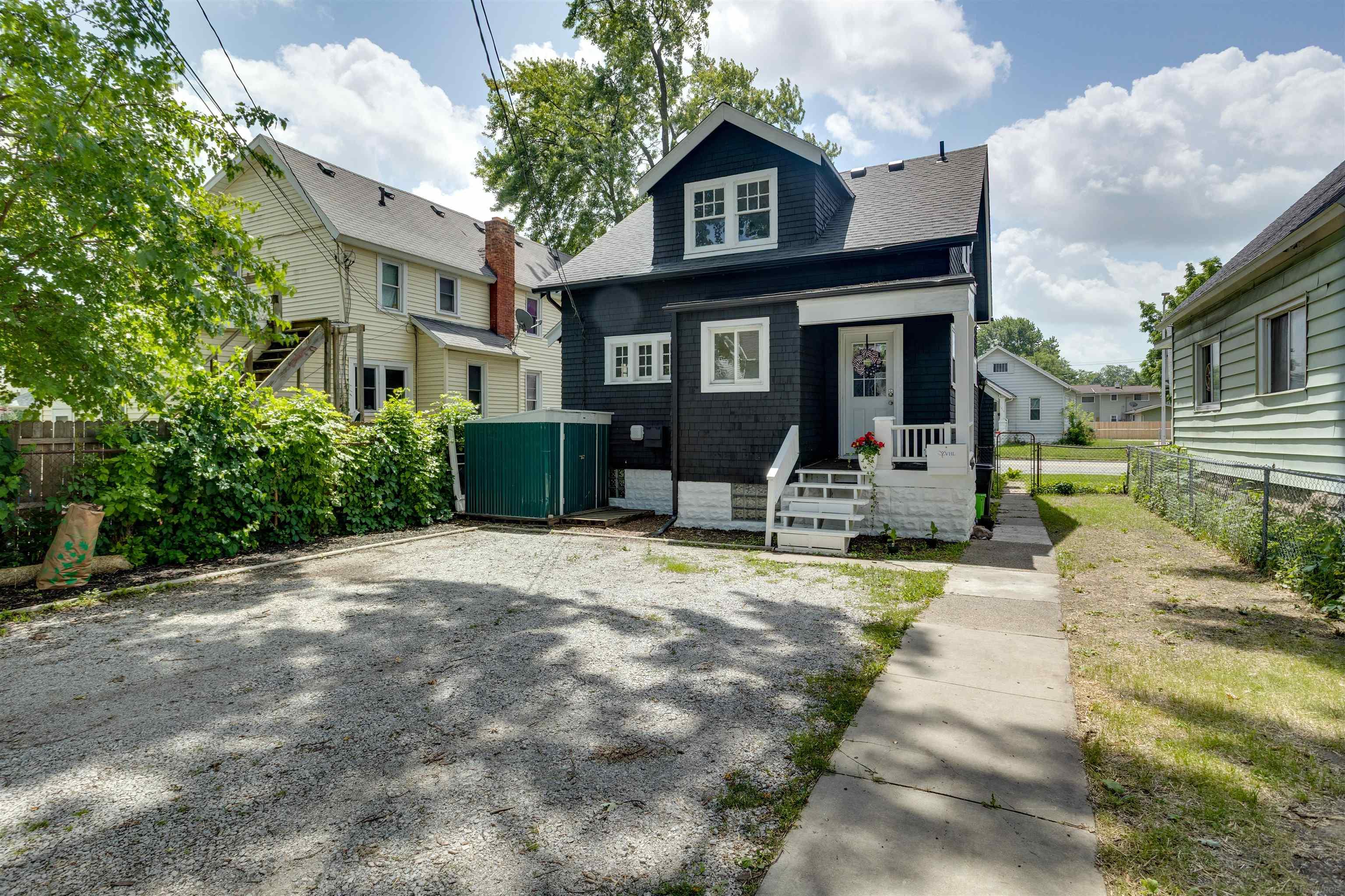 main property photo 3