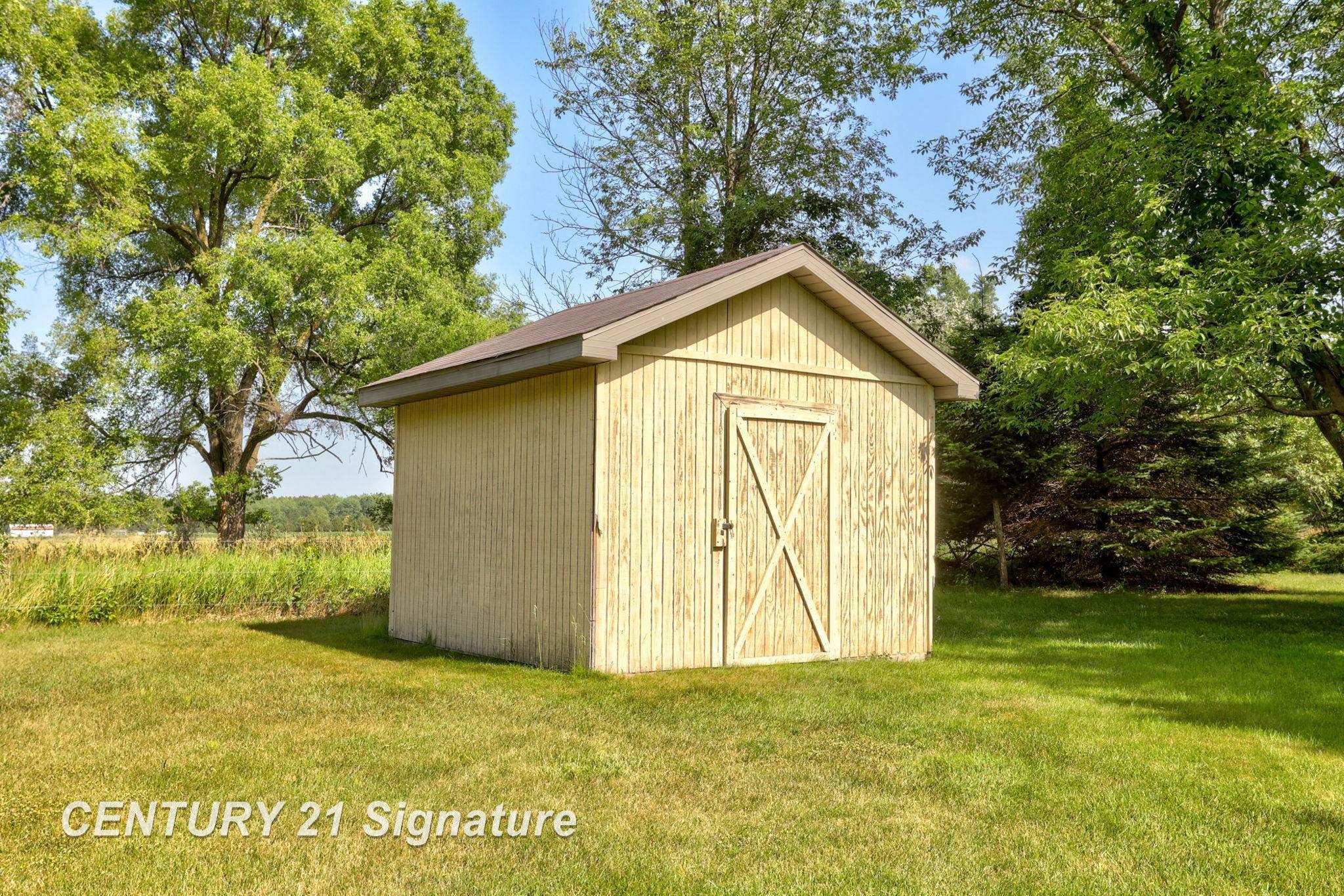 main property photo 44