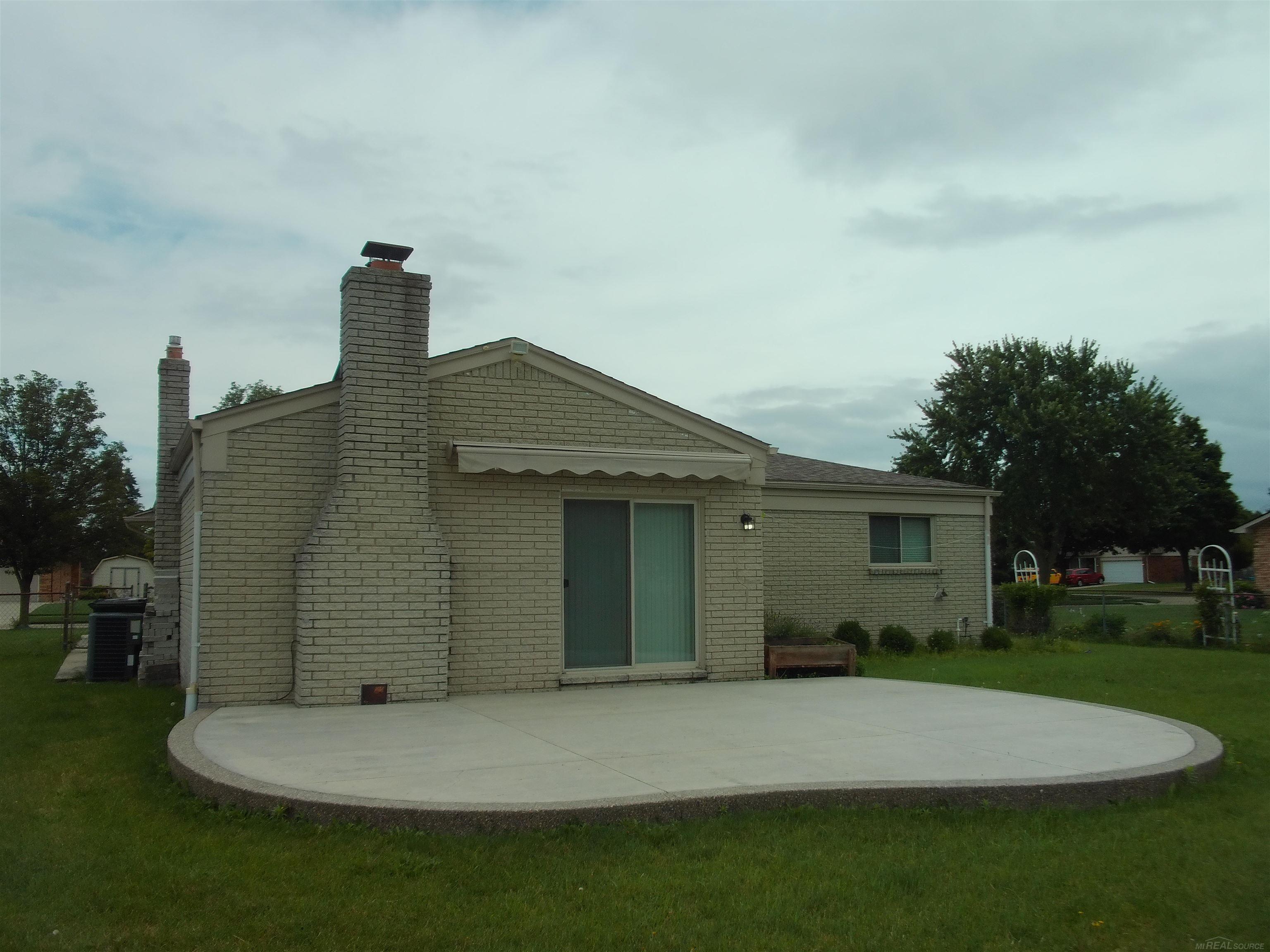 main property photo 3