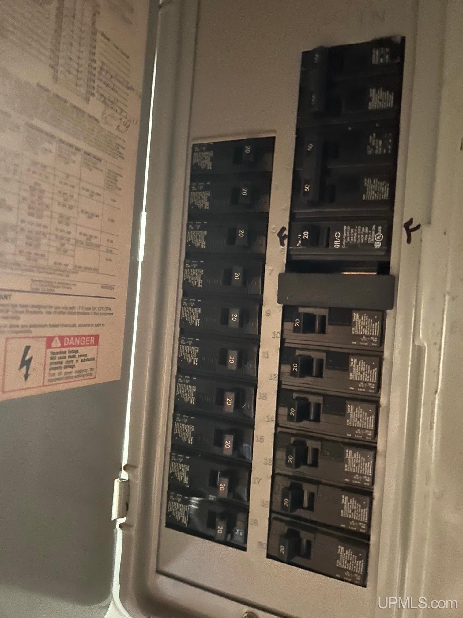 main property photo 8