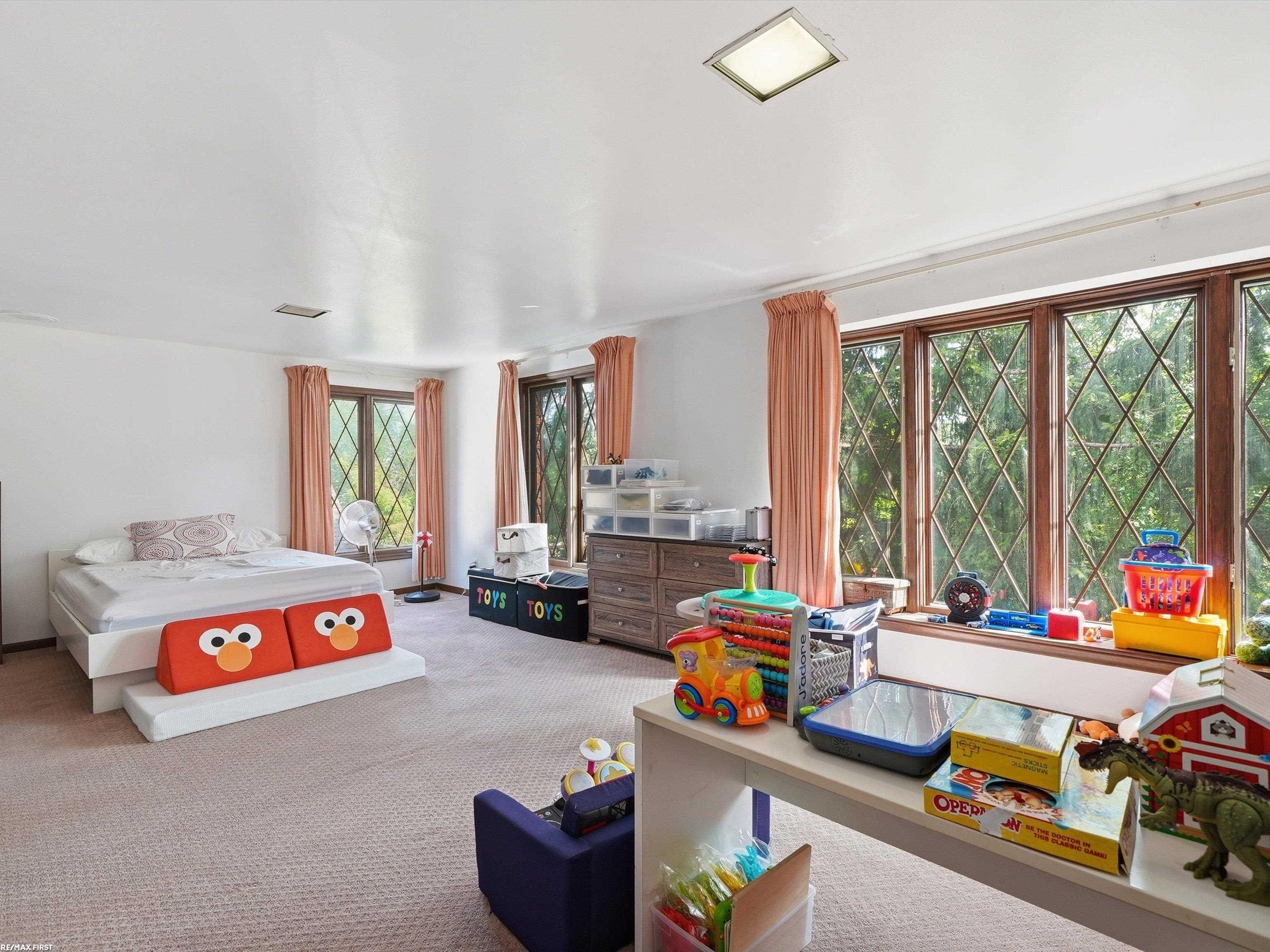 main property photo 59