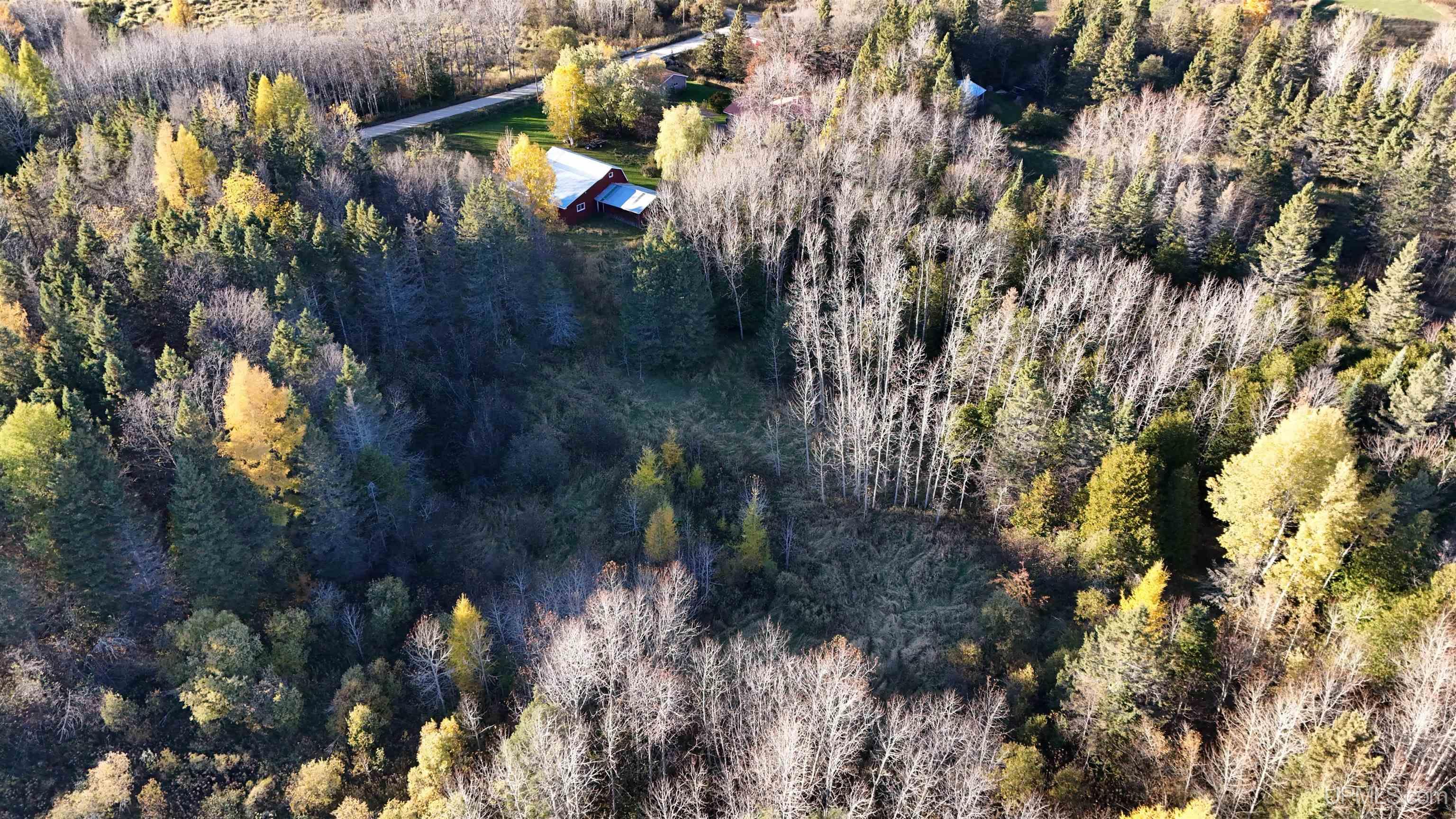 main property photo 34