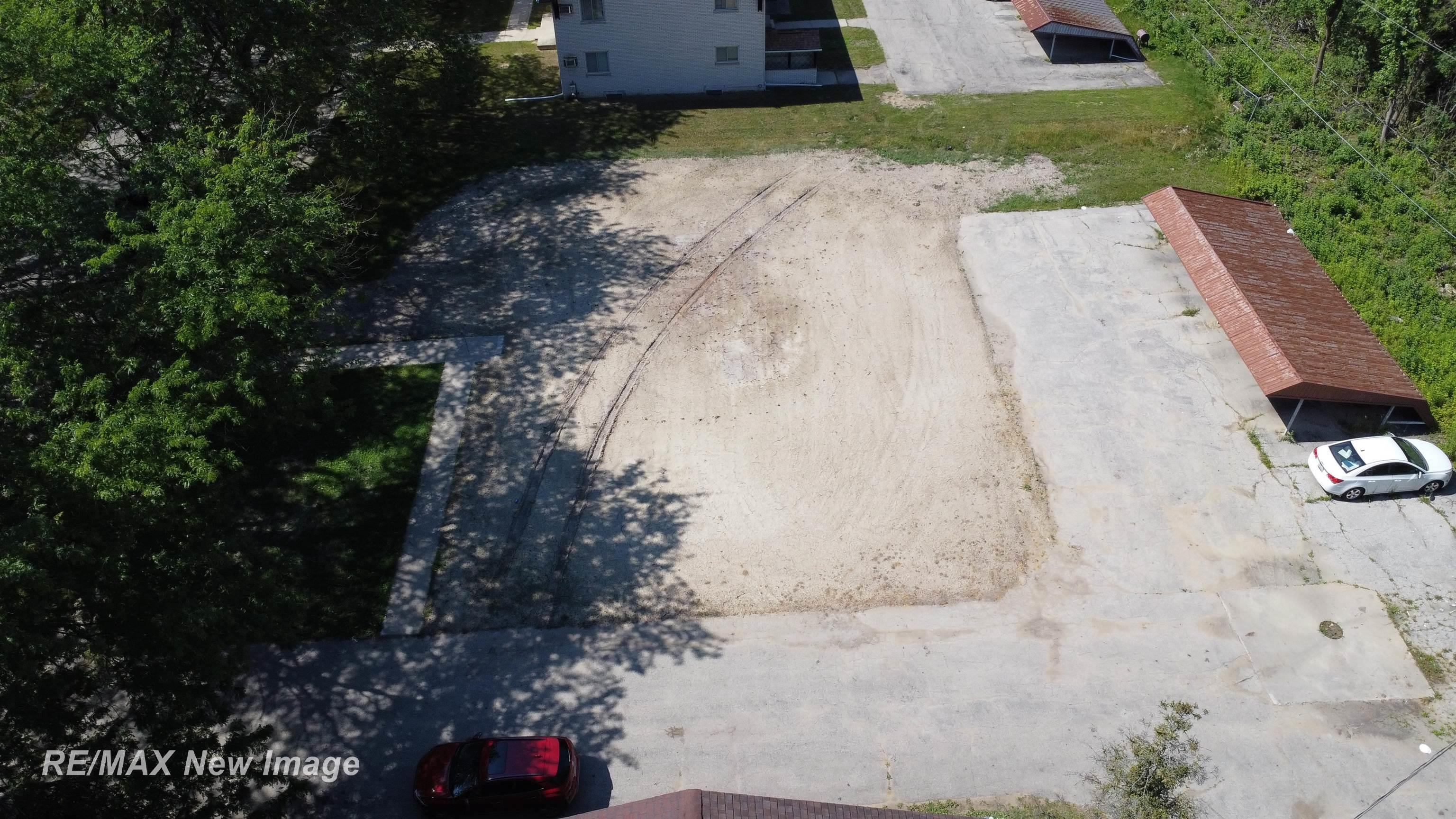 main property photo 4