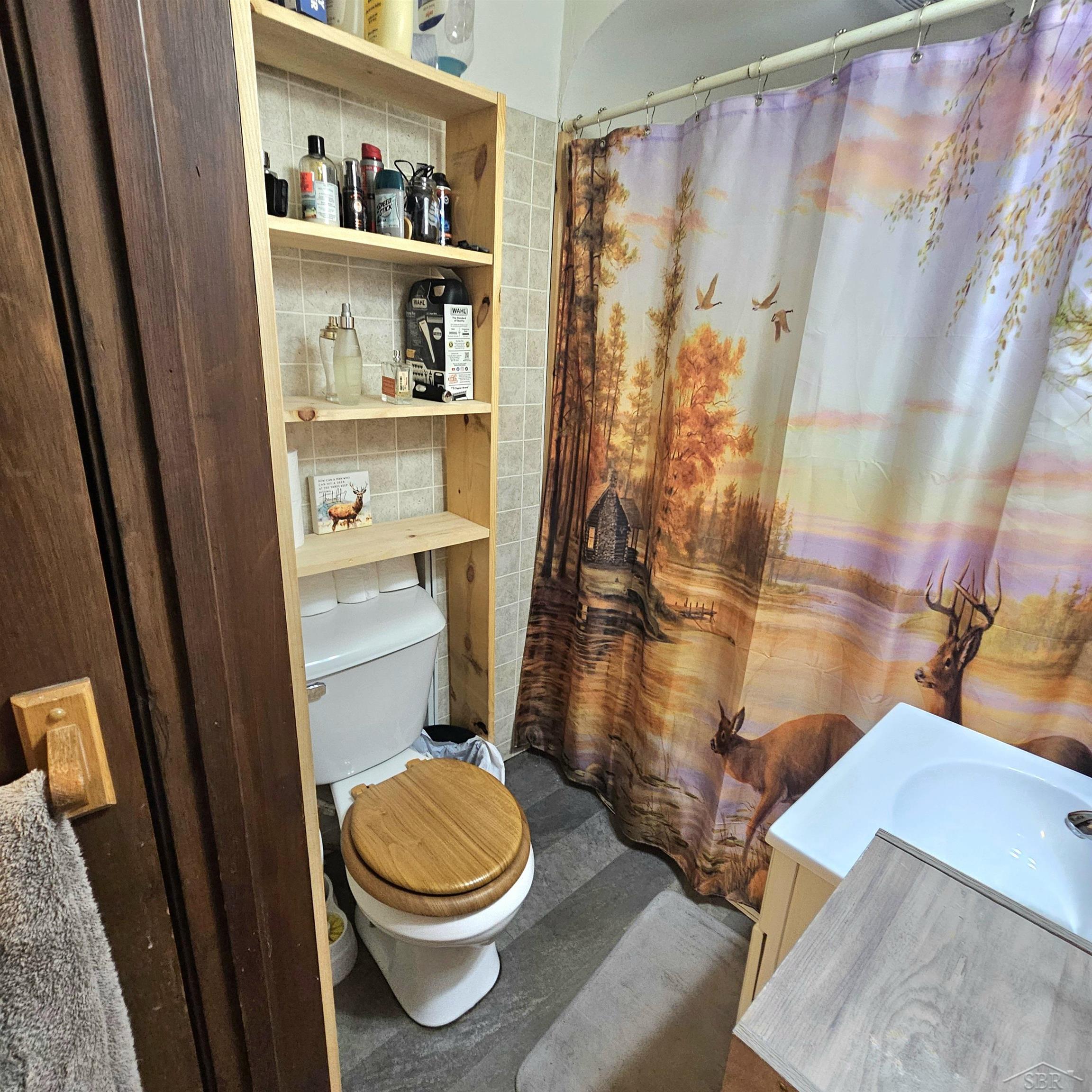 main property photo 18