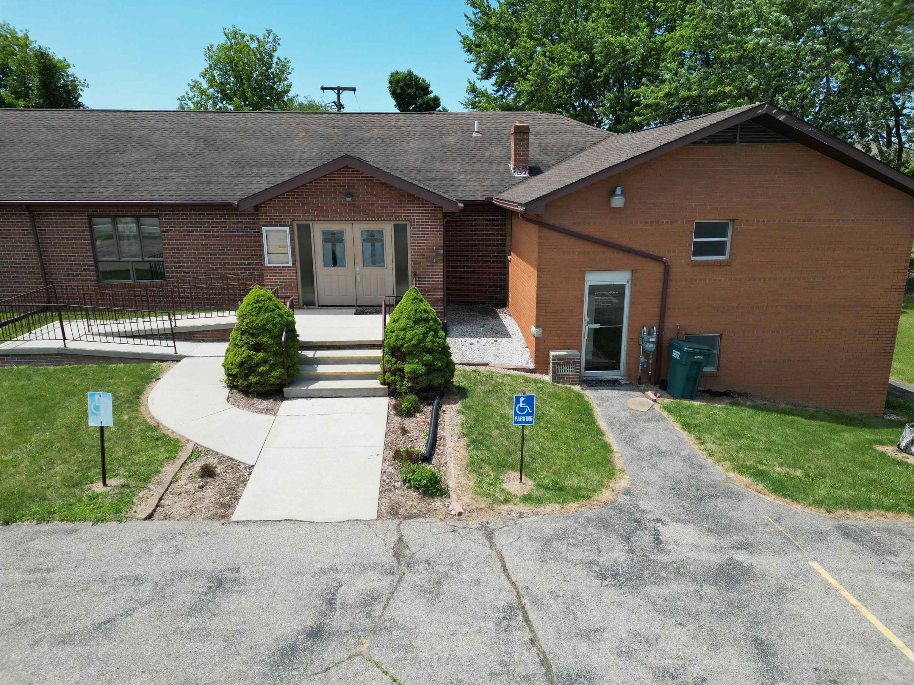 main property photo 37