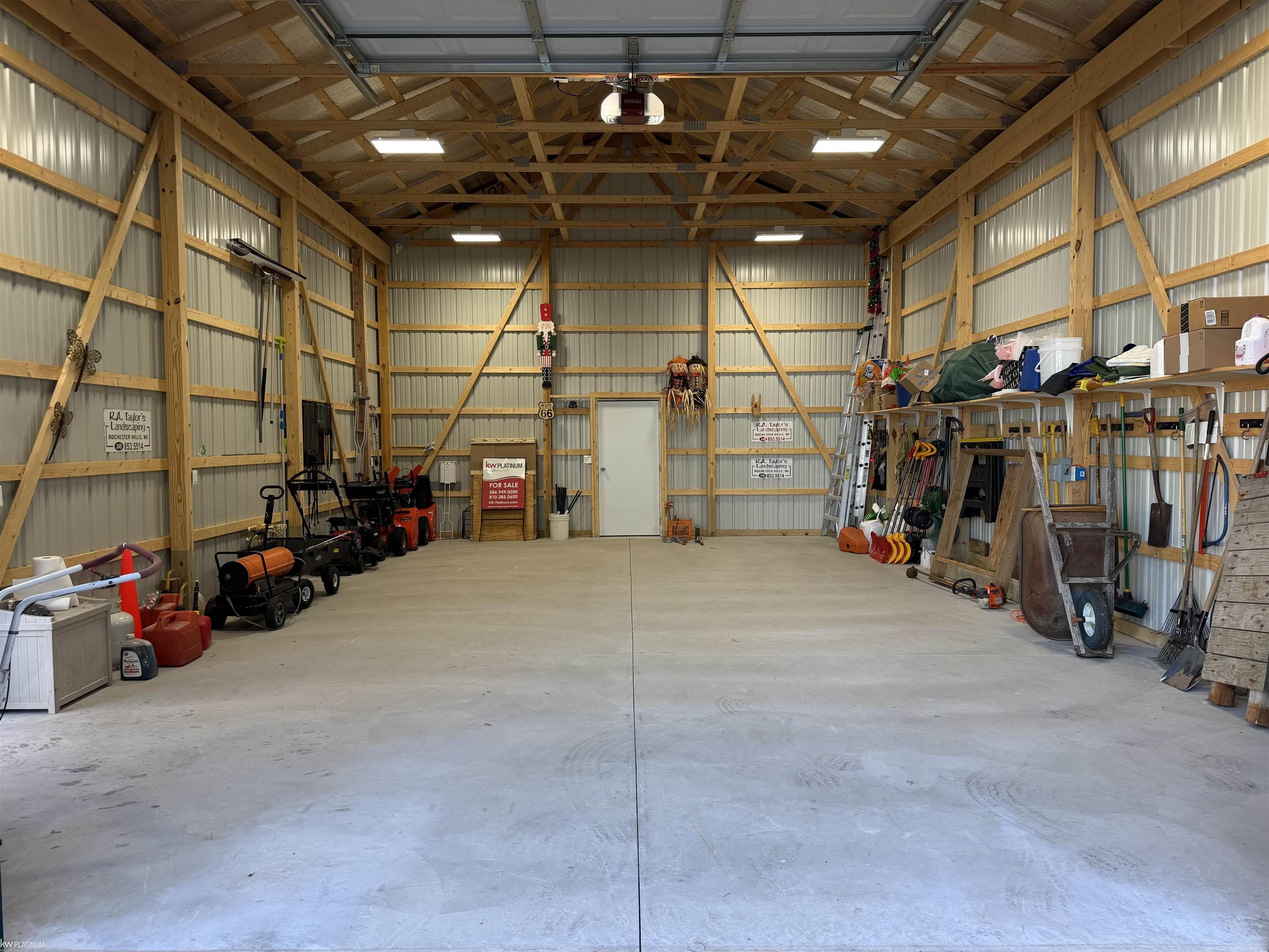 main property photo 16