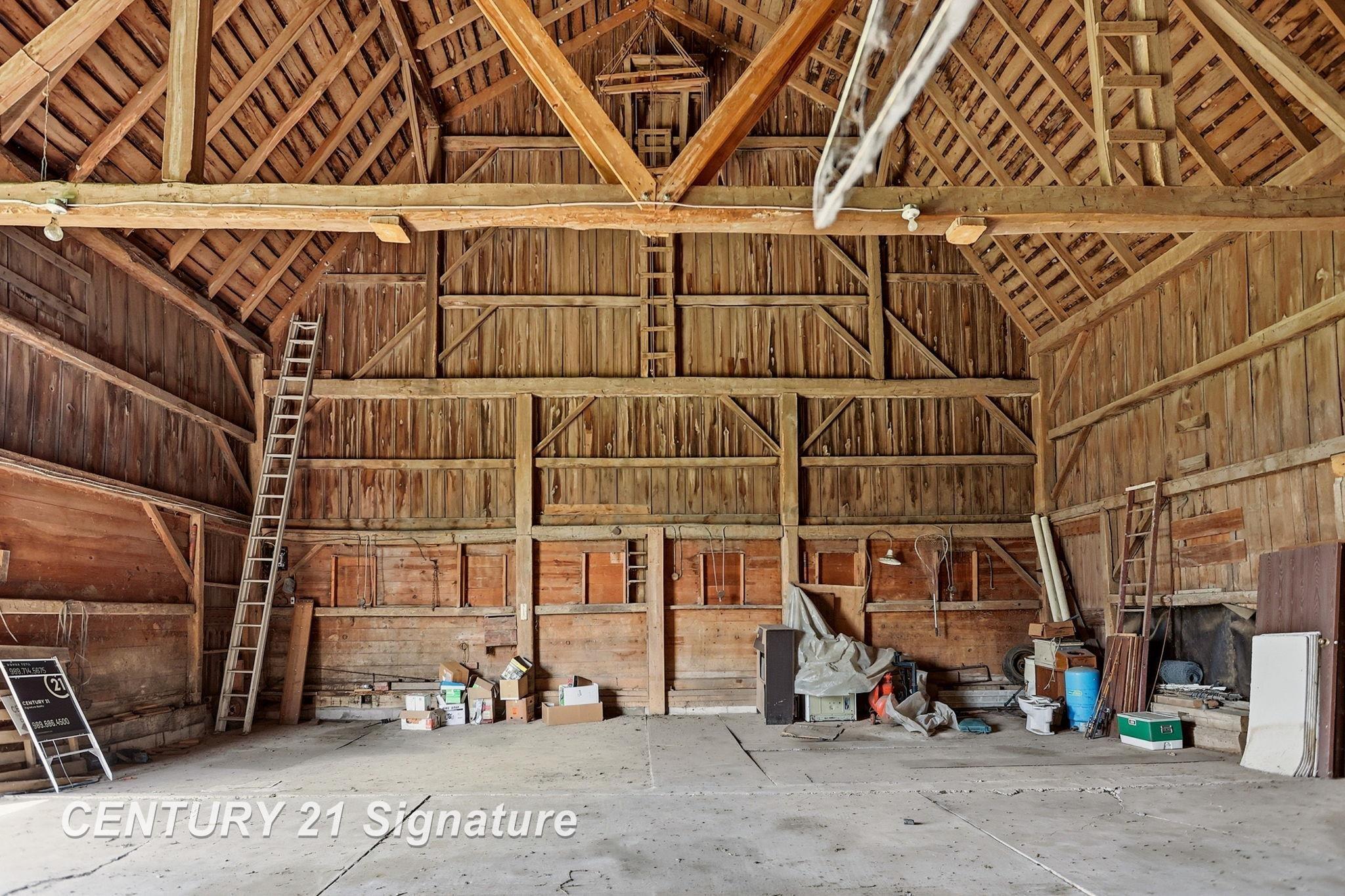 main property photo 51