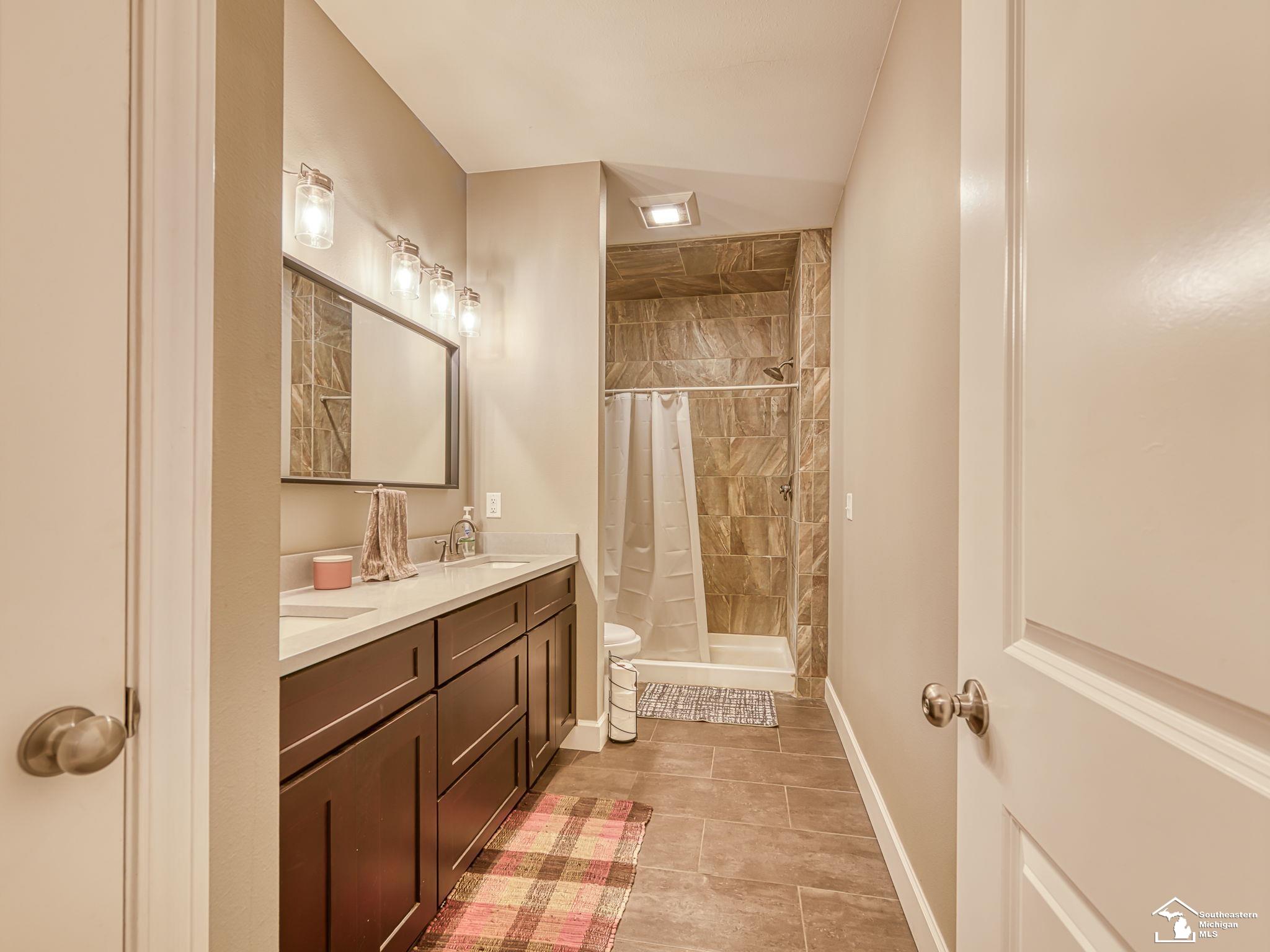 property viewer photo 27