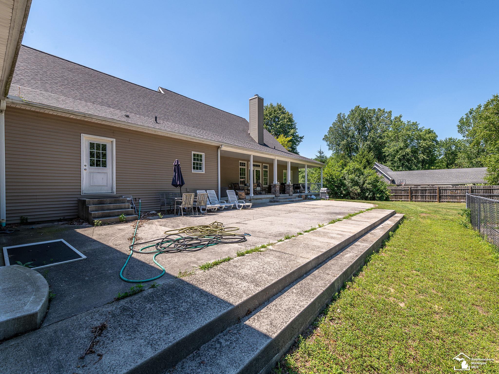 property viewer photo 45