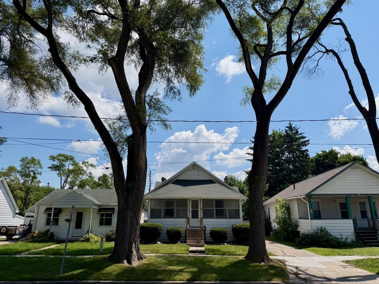 main property photo 24
