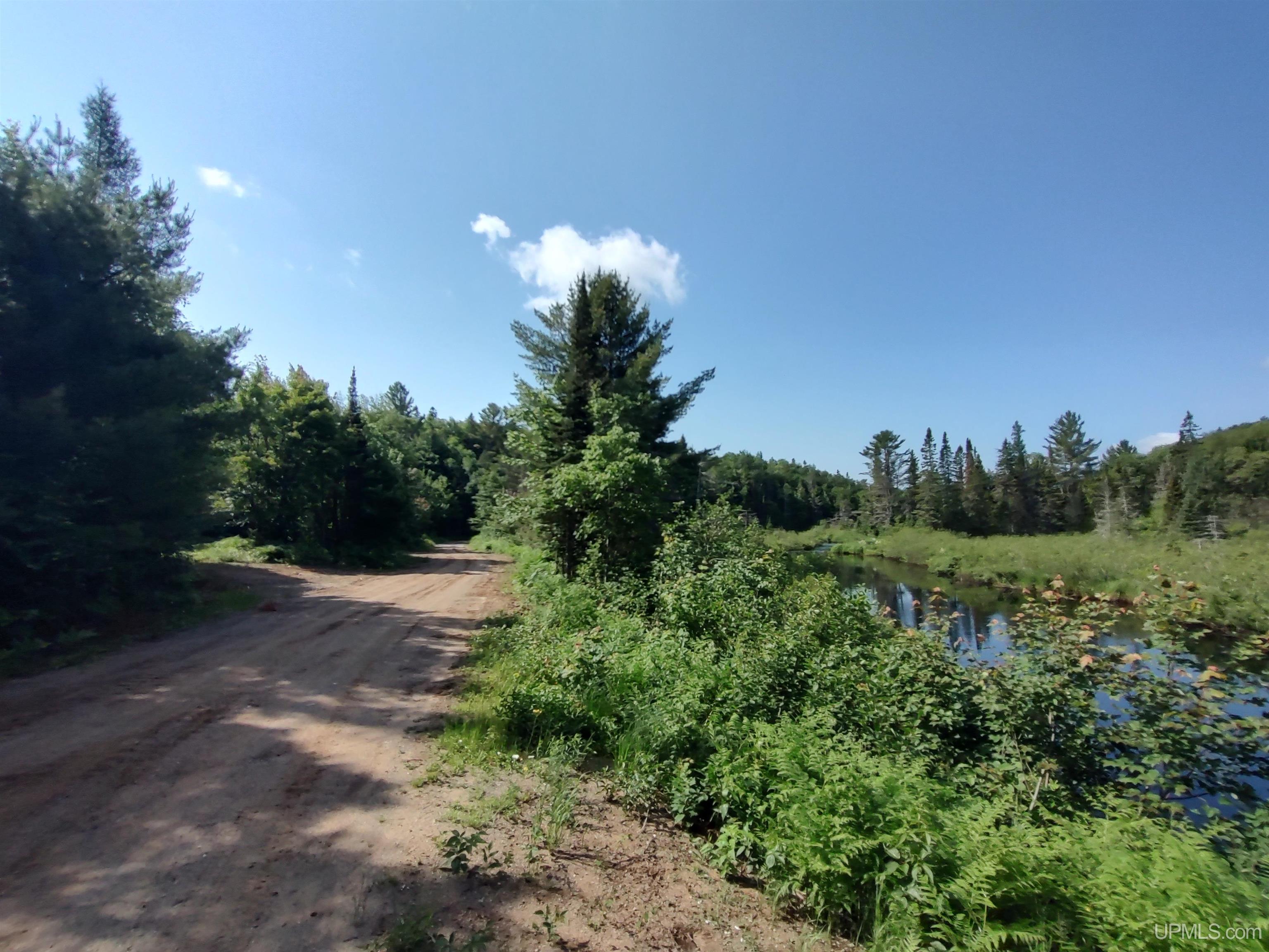 main property photo 12