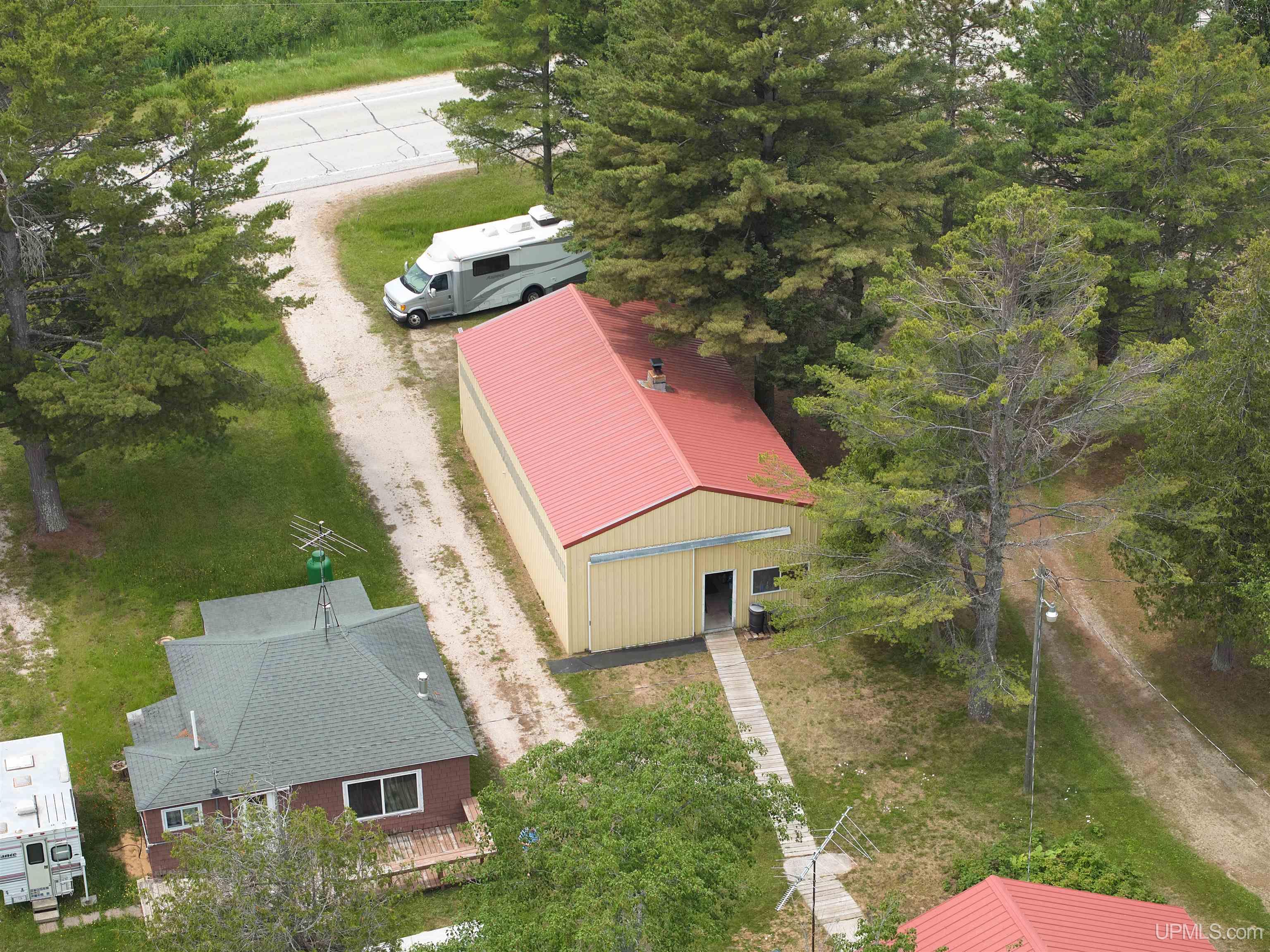 main property photo 46