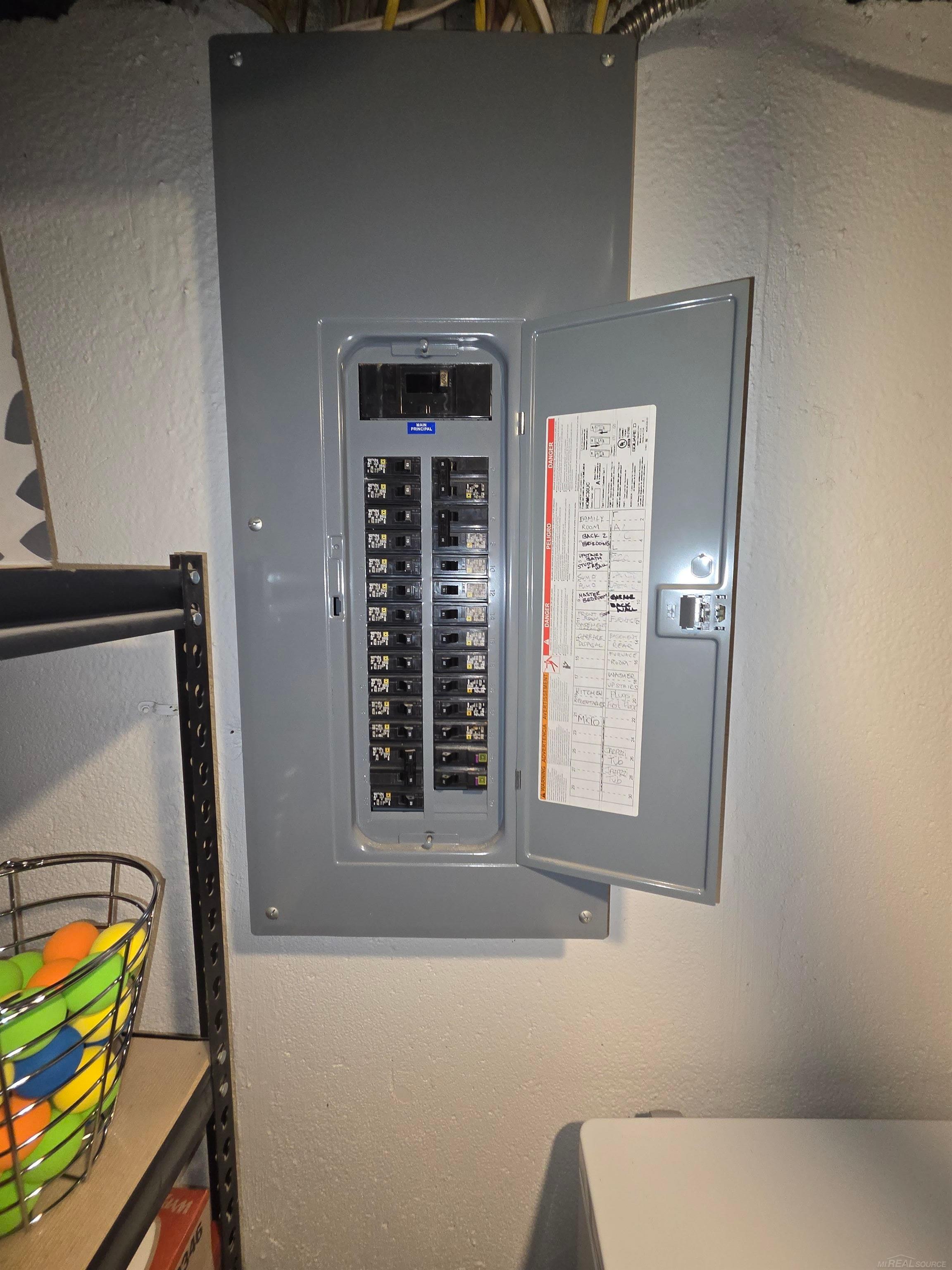 main property photo 31