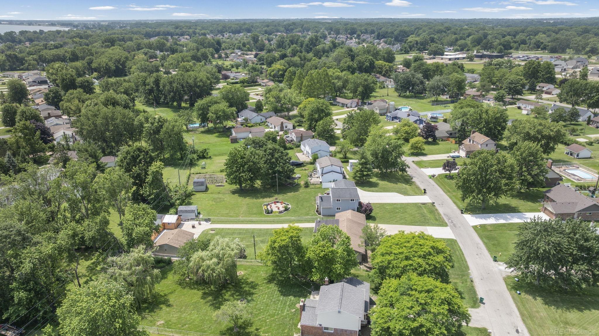 main property photo 46