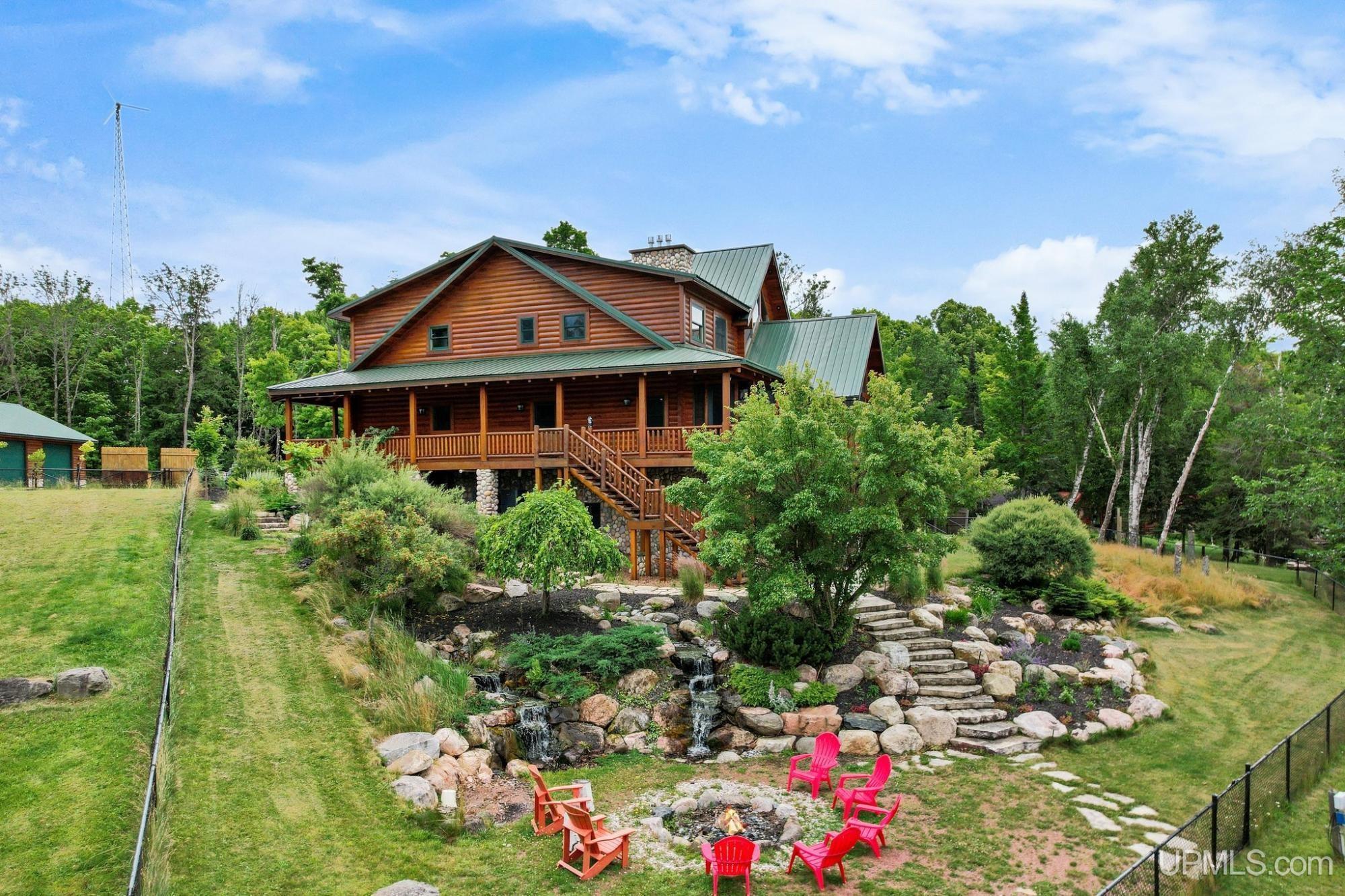 main property photo 9