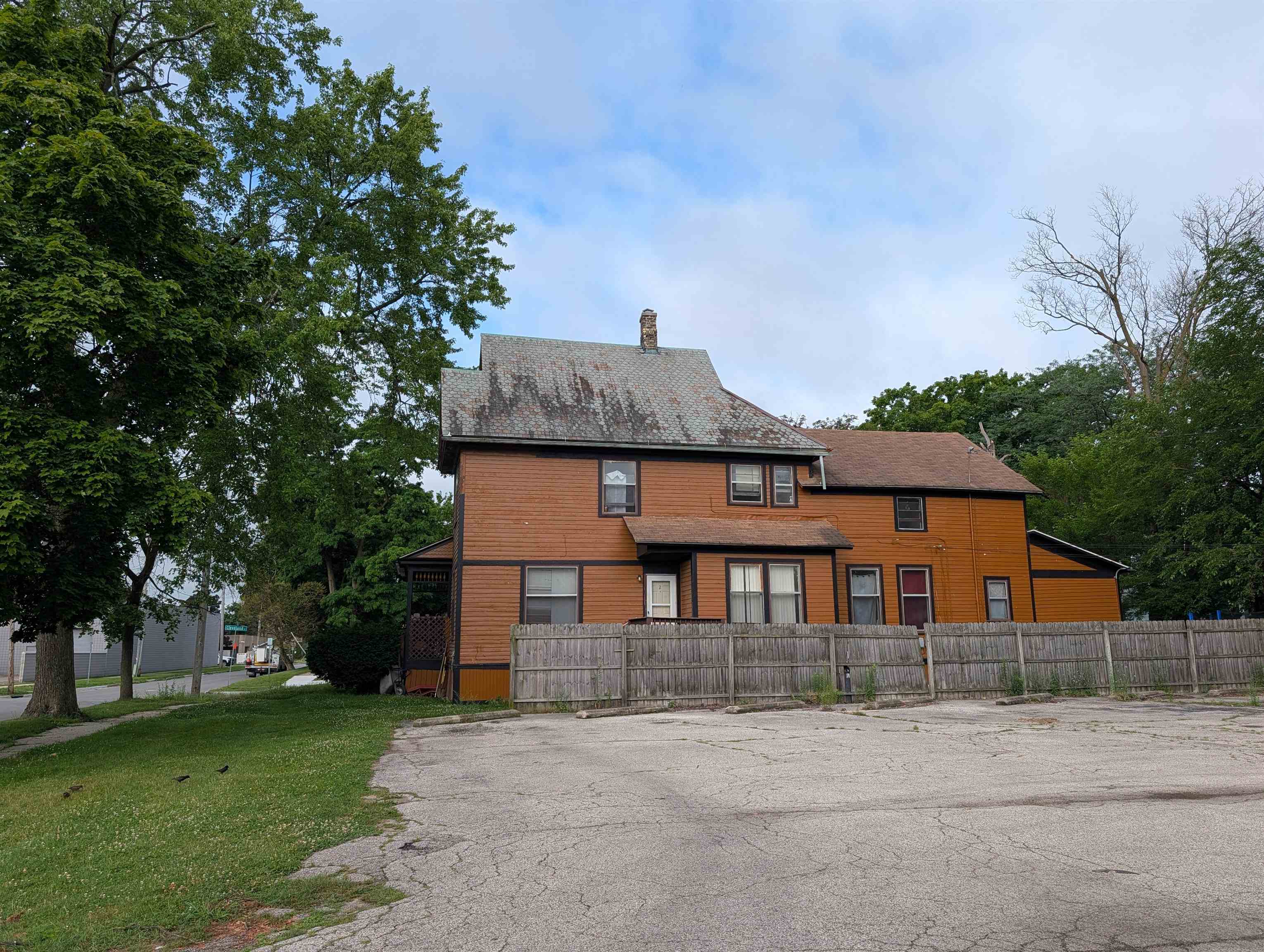 main property photo 3