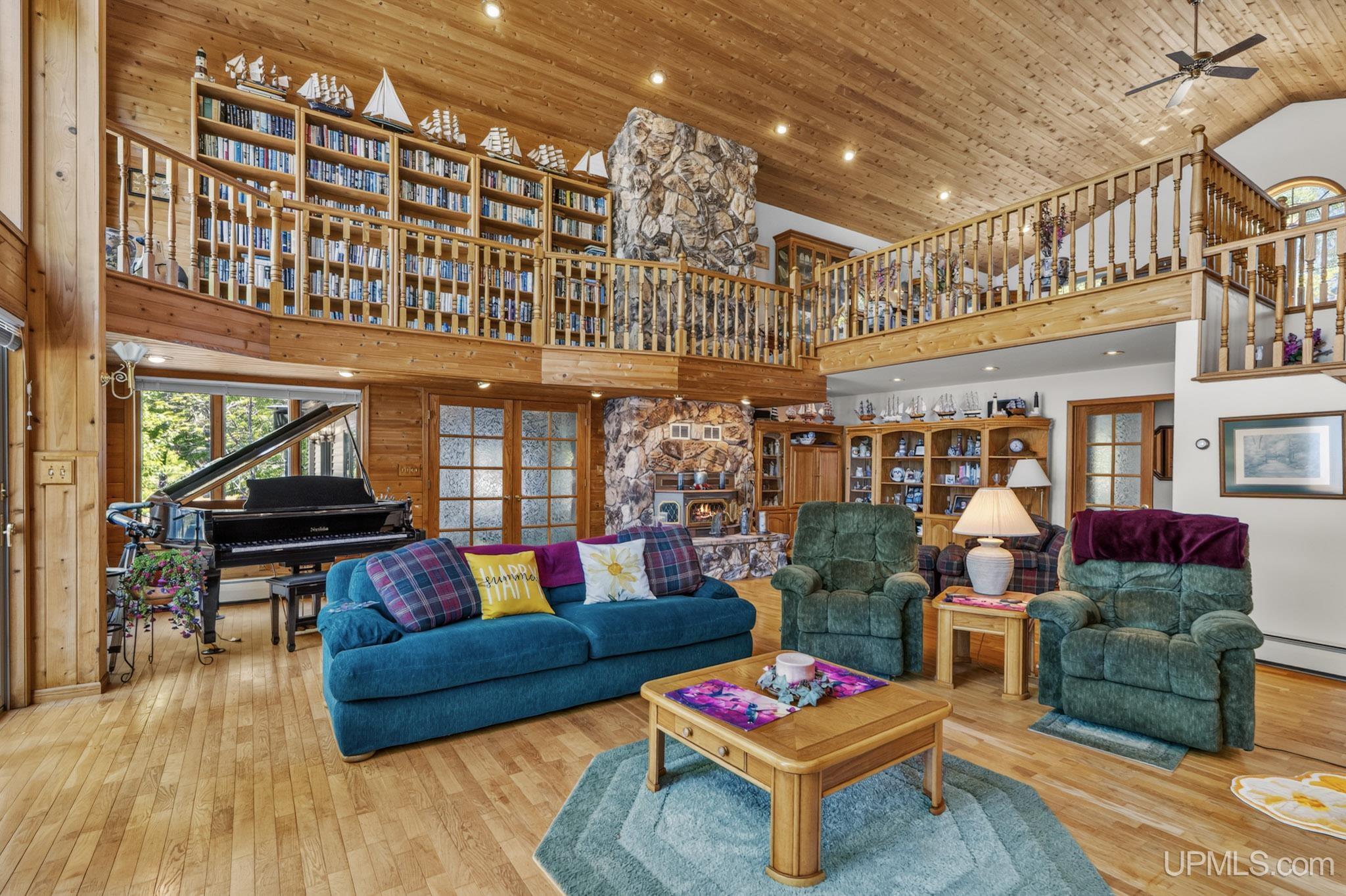 main property photo 19