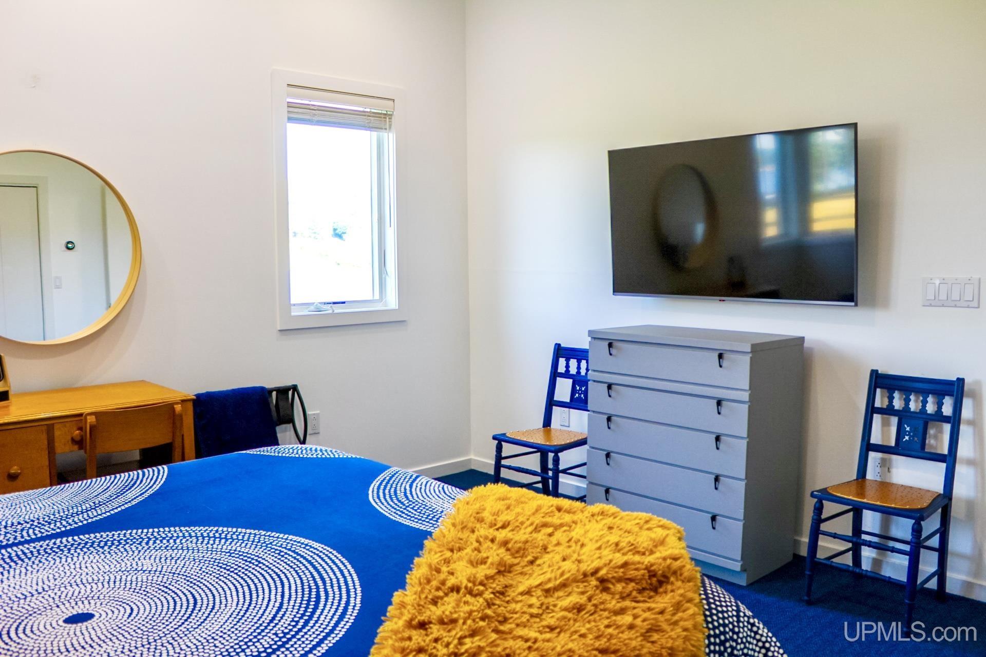 main property photo 50