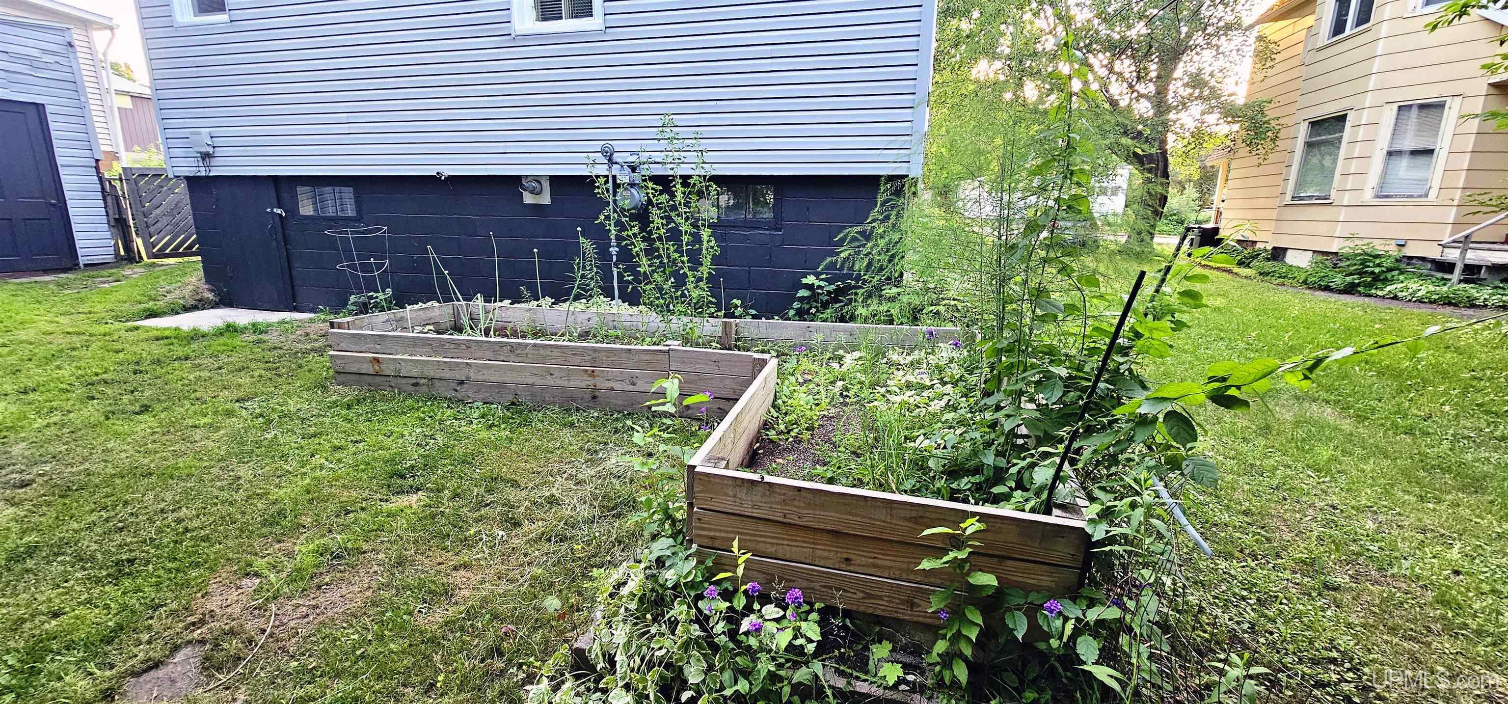 main property photo 56