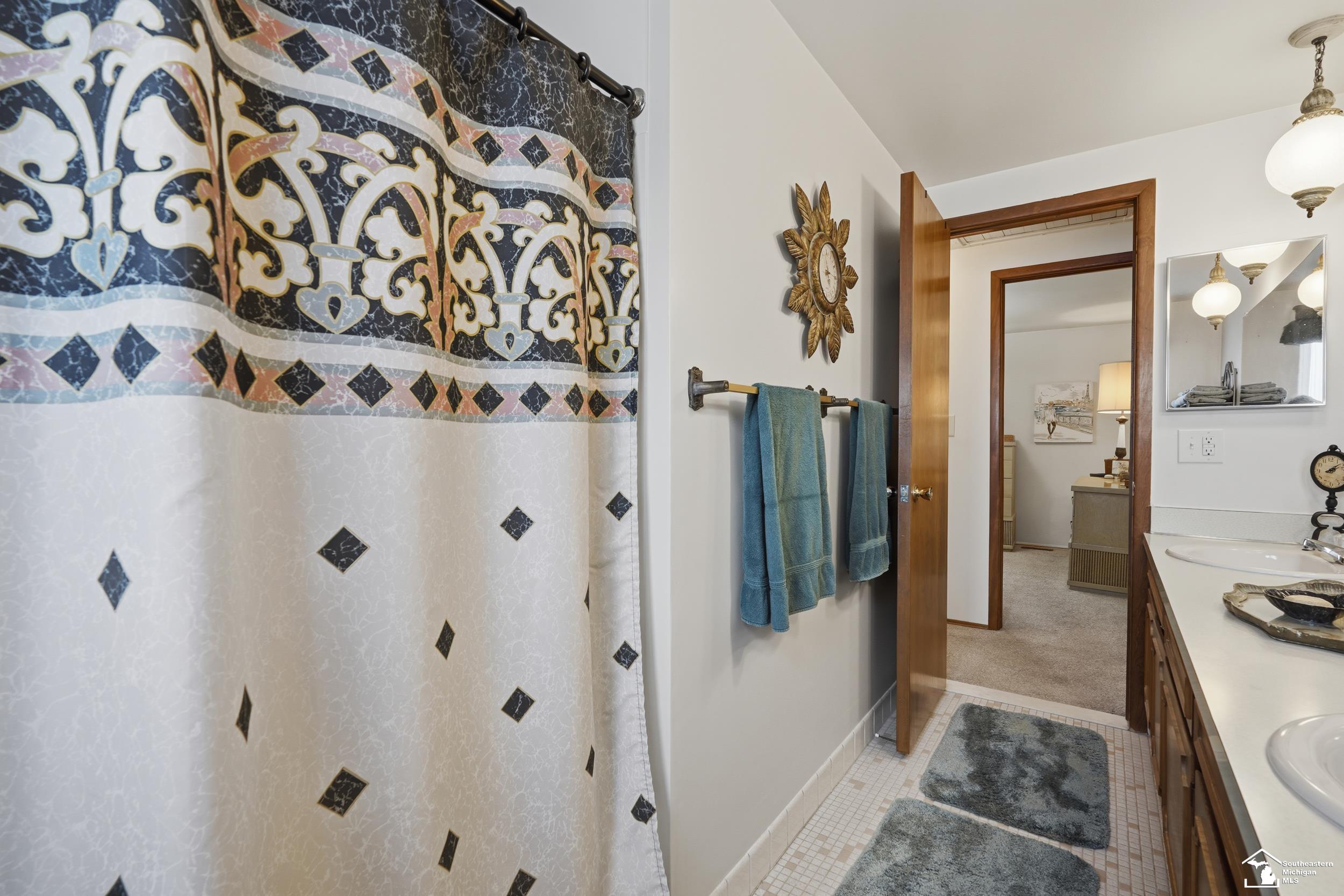 property viewer photo 25