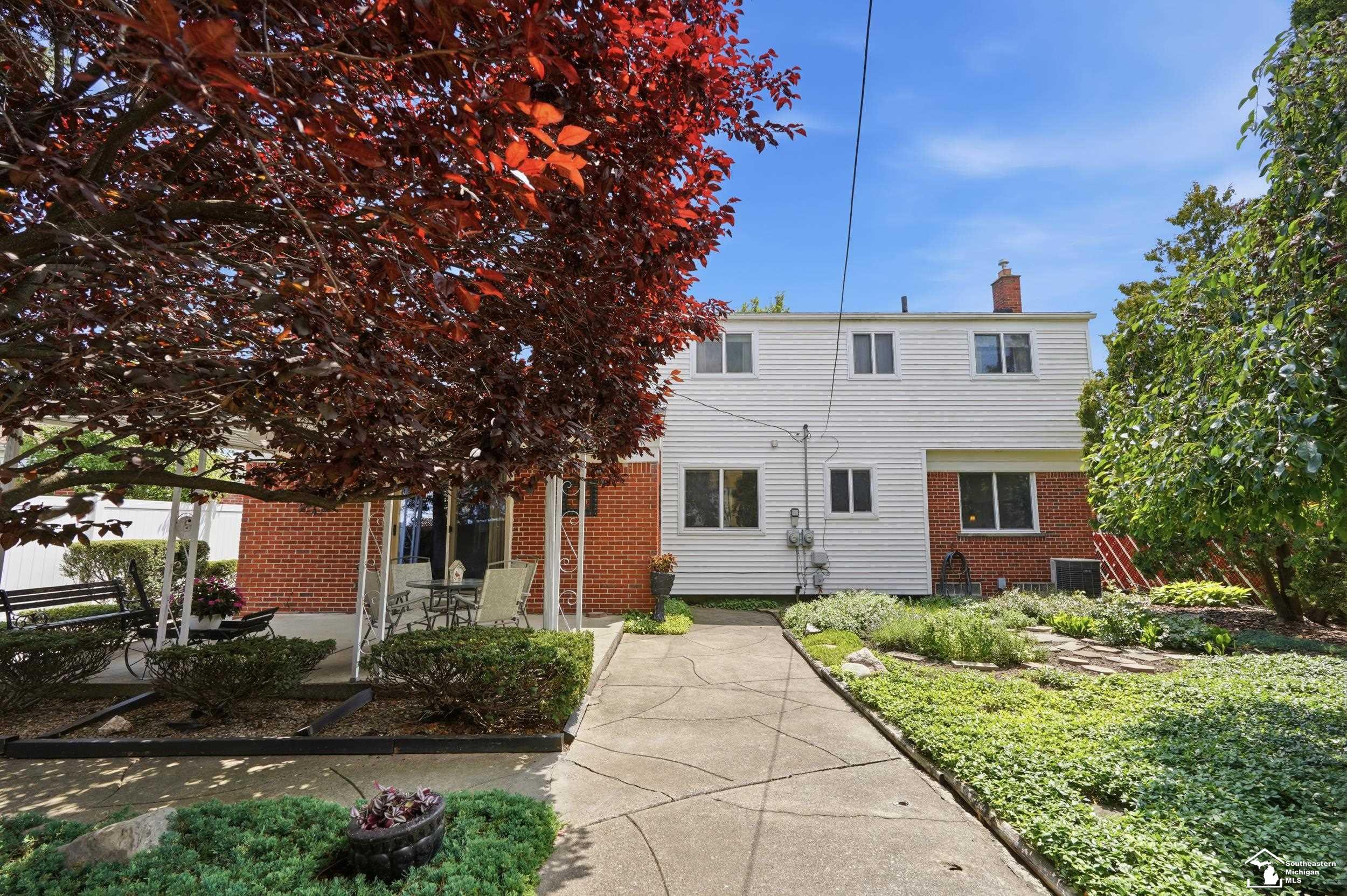 property viewer photo 37