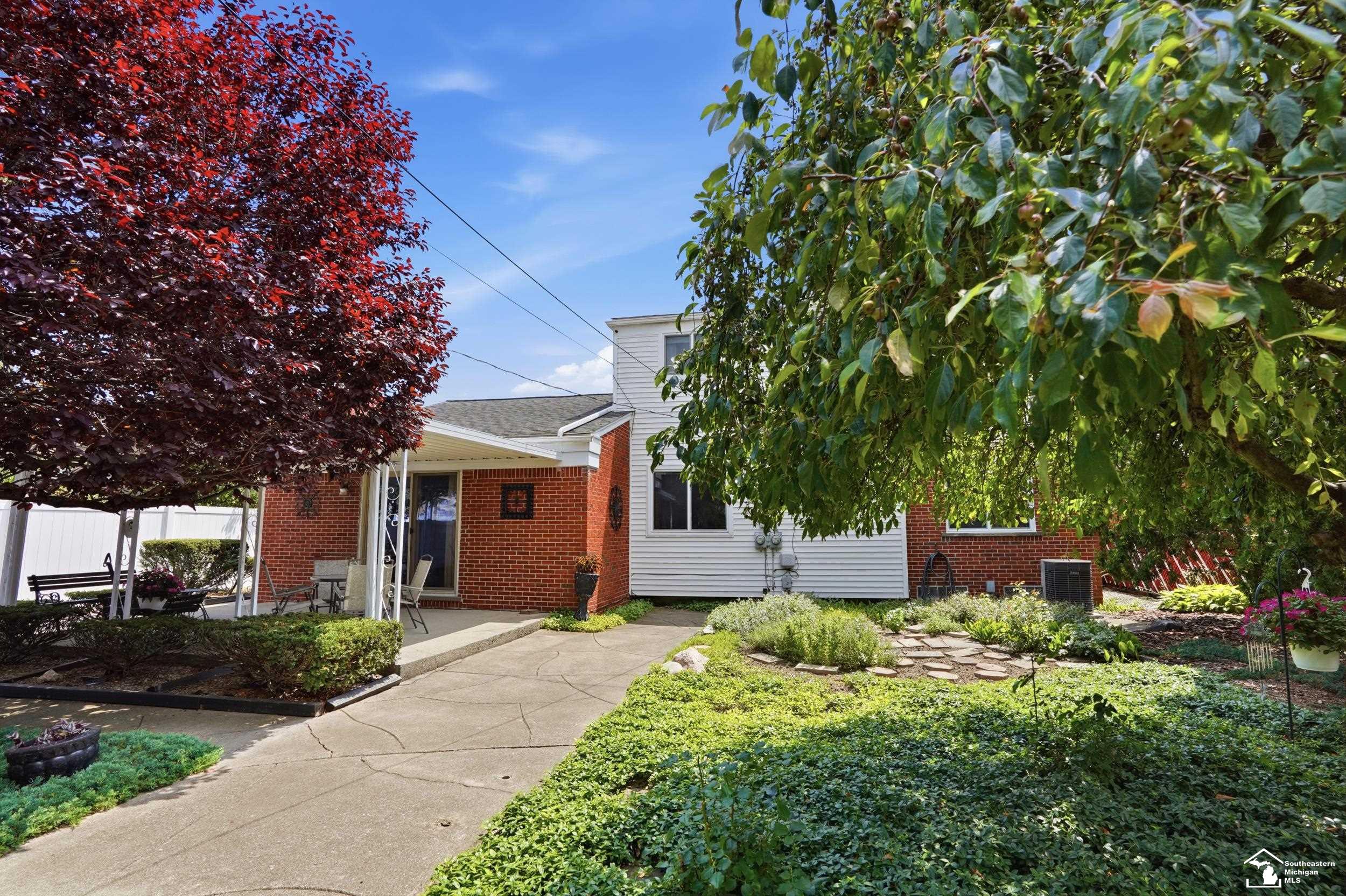 property viewer photo 38