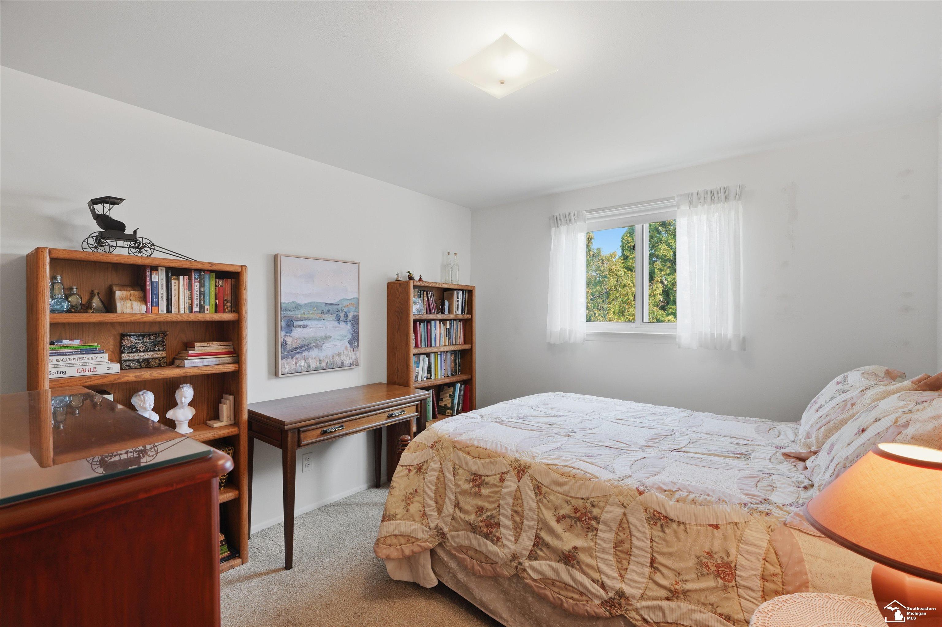property viewer photo 44