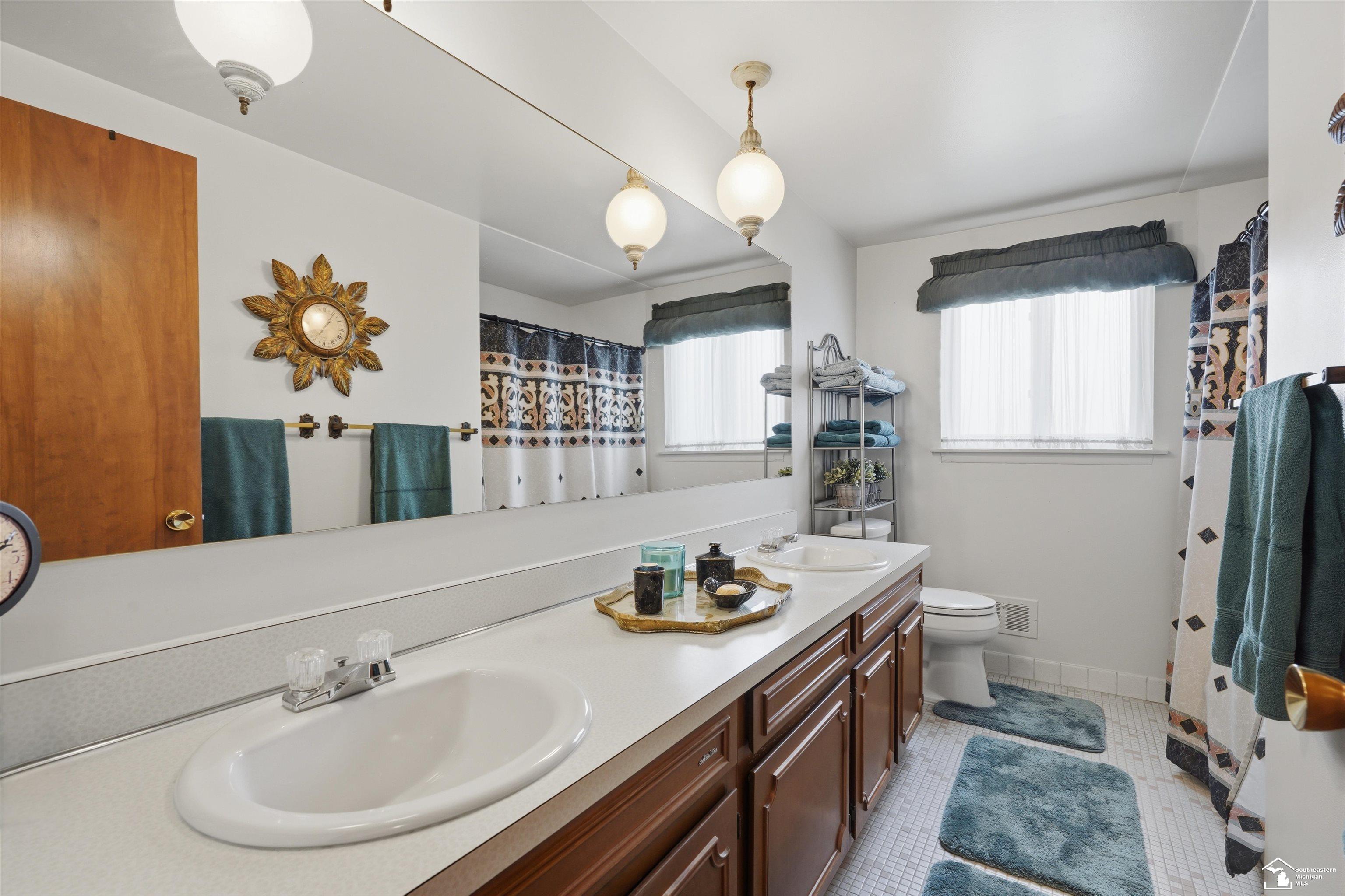 property viewer photo 49