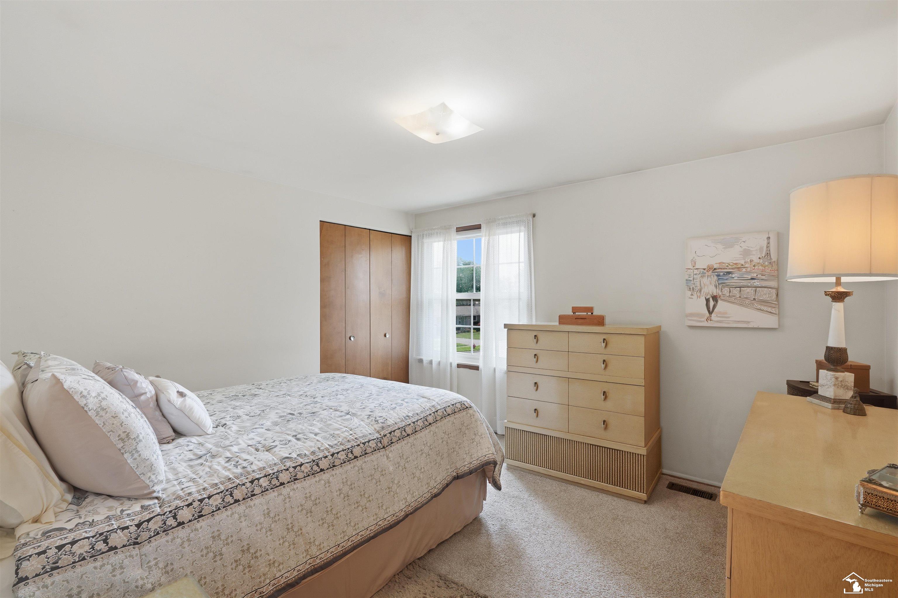 property viewer photo 54