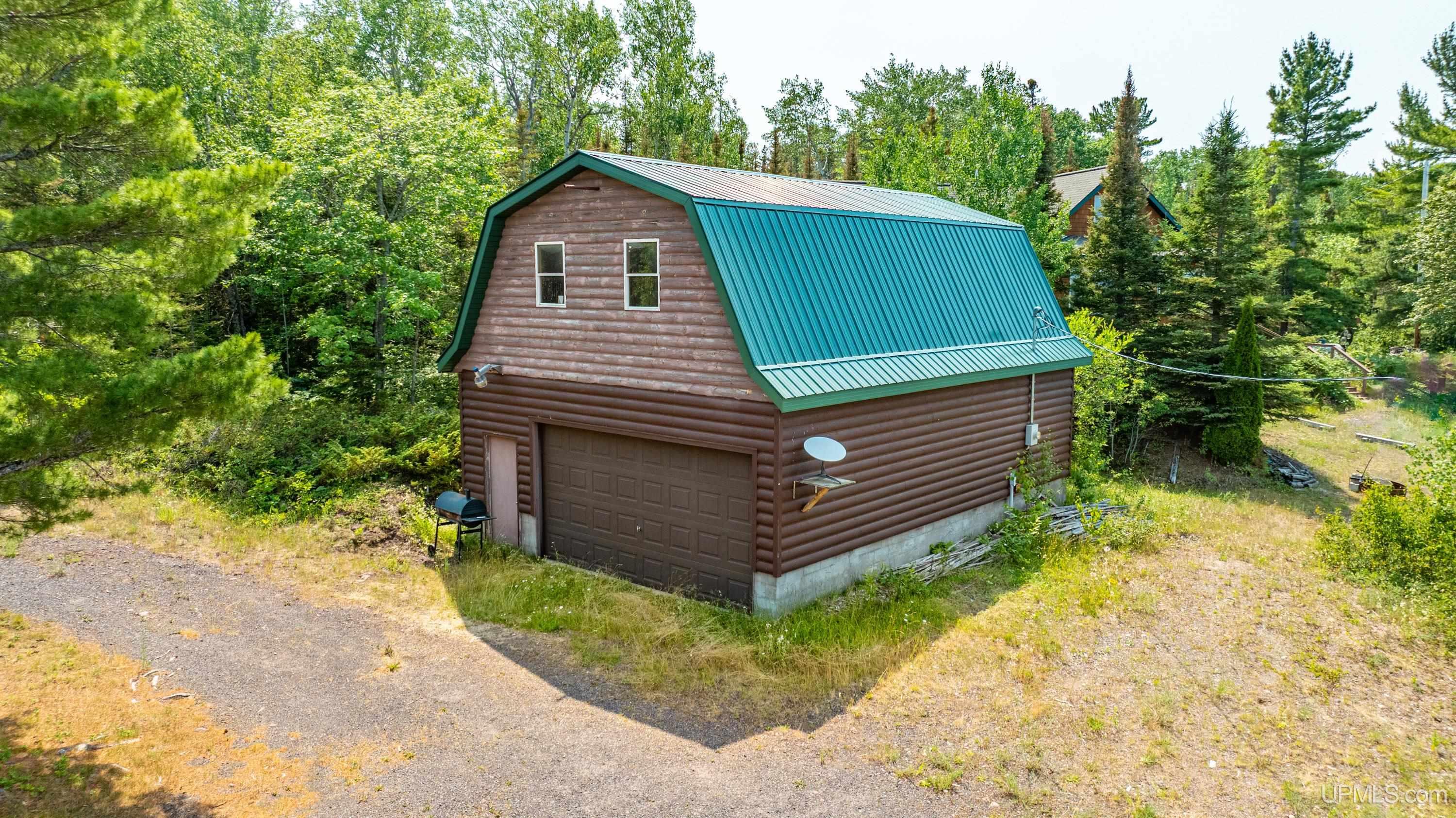 main property photo 51