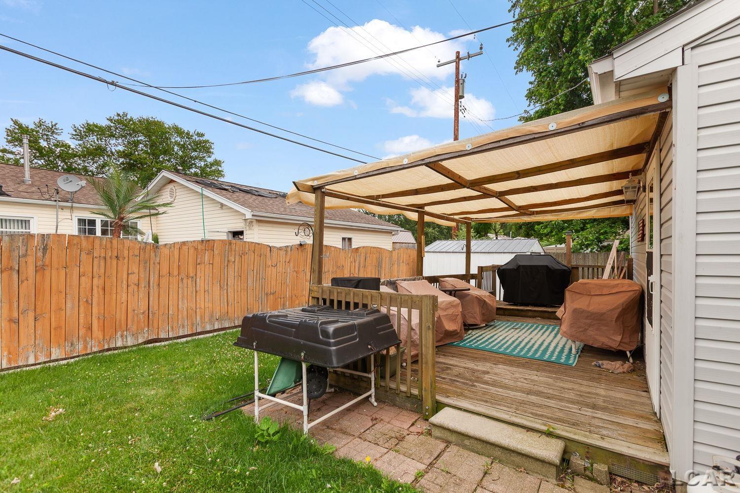 main property photo 28