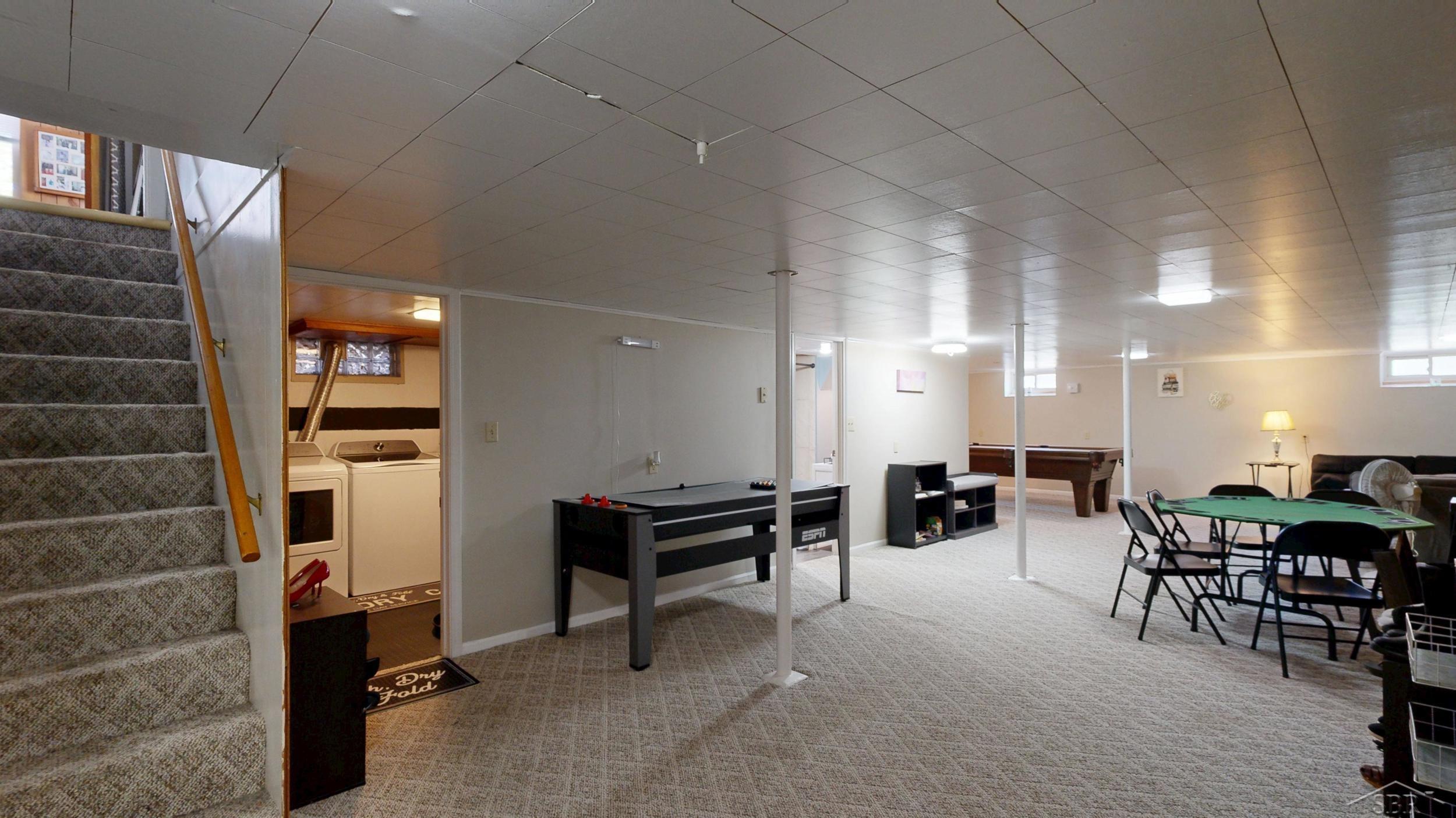 property viewer photo 35
