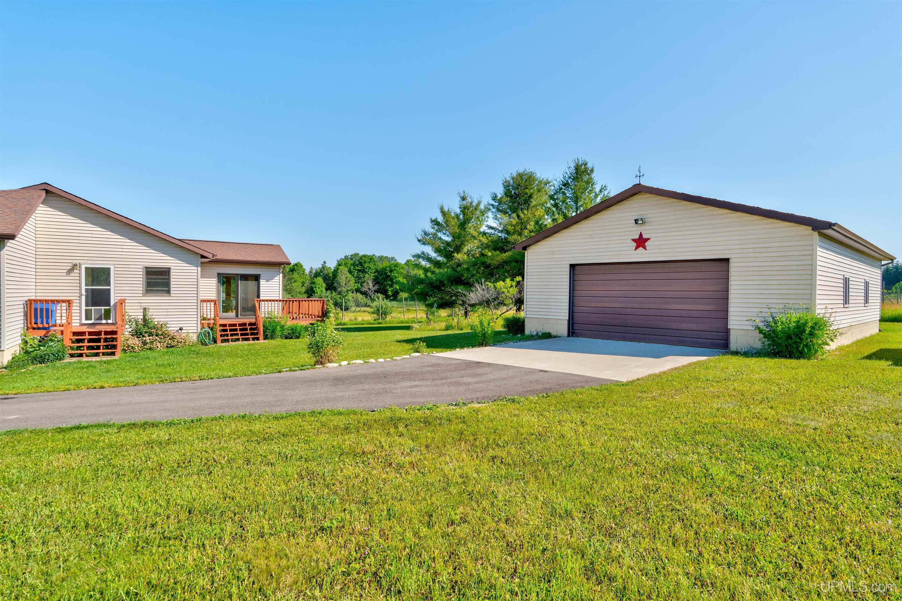 main property photo 67