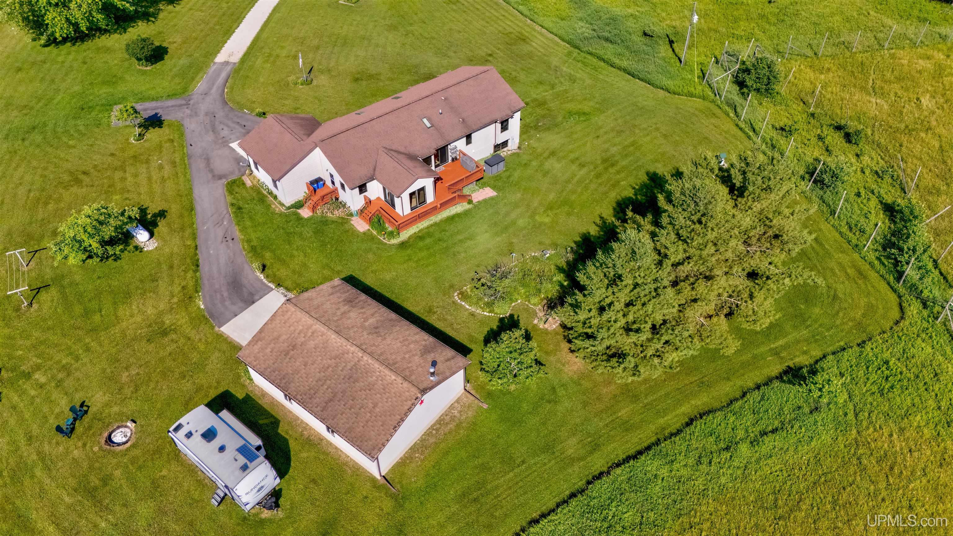 main property photo 79