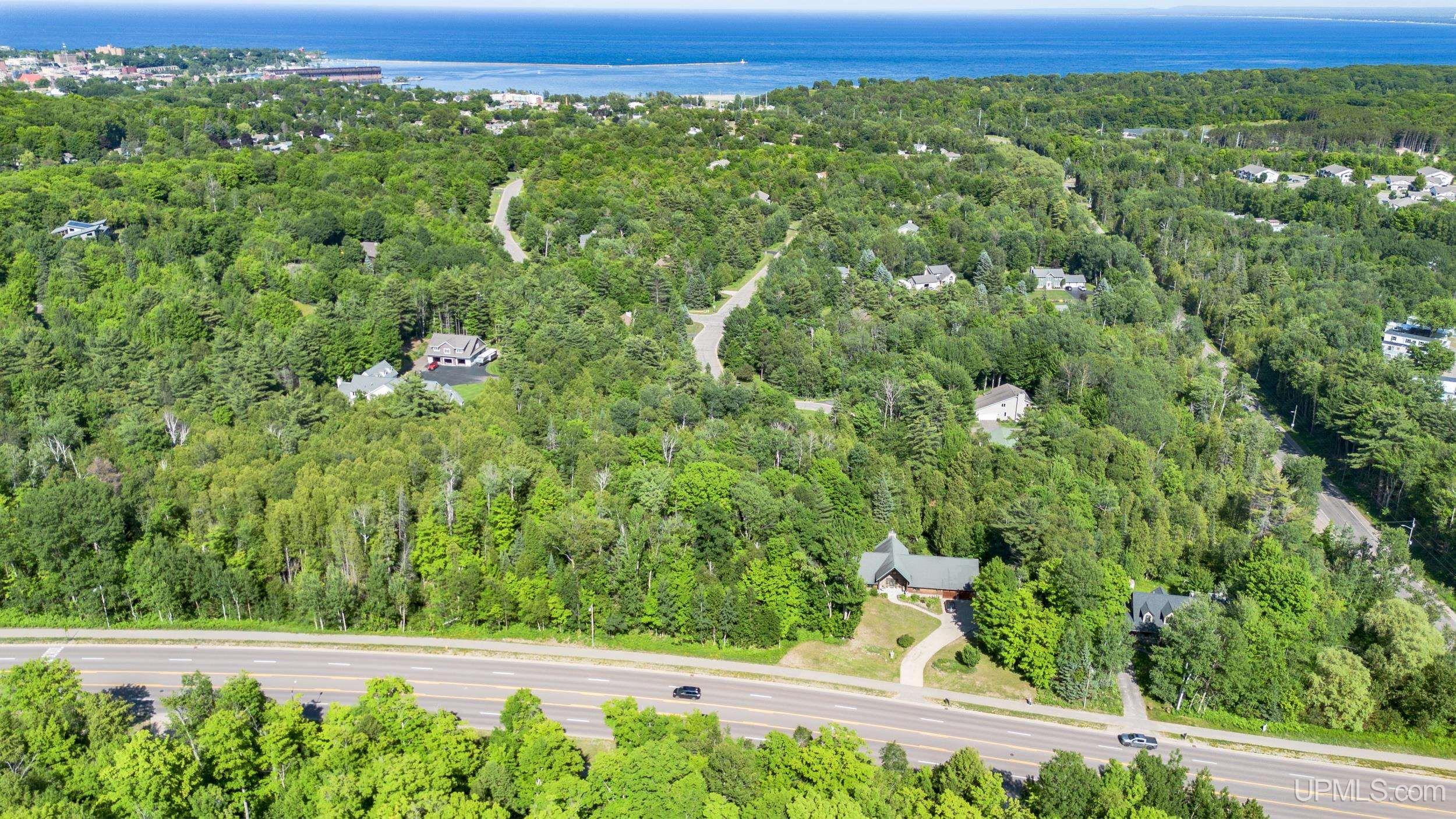 main property photo 18