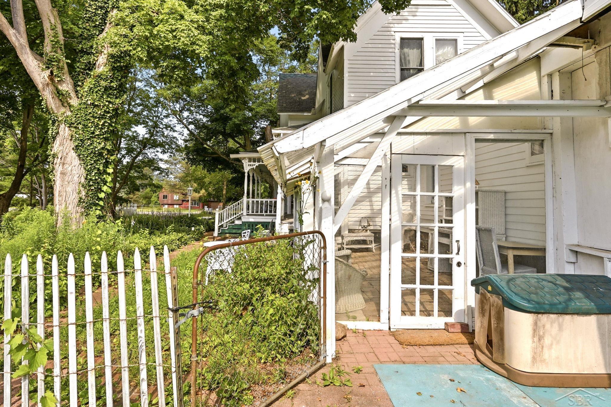 main property photo 56