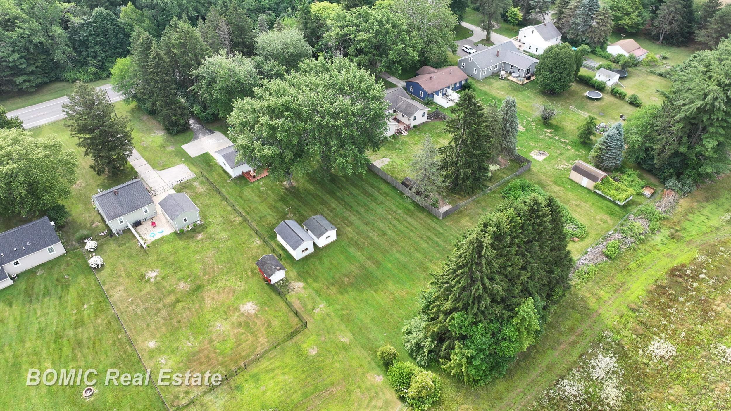 main property photo 42