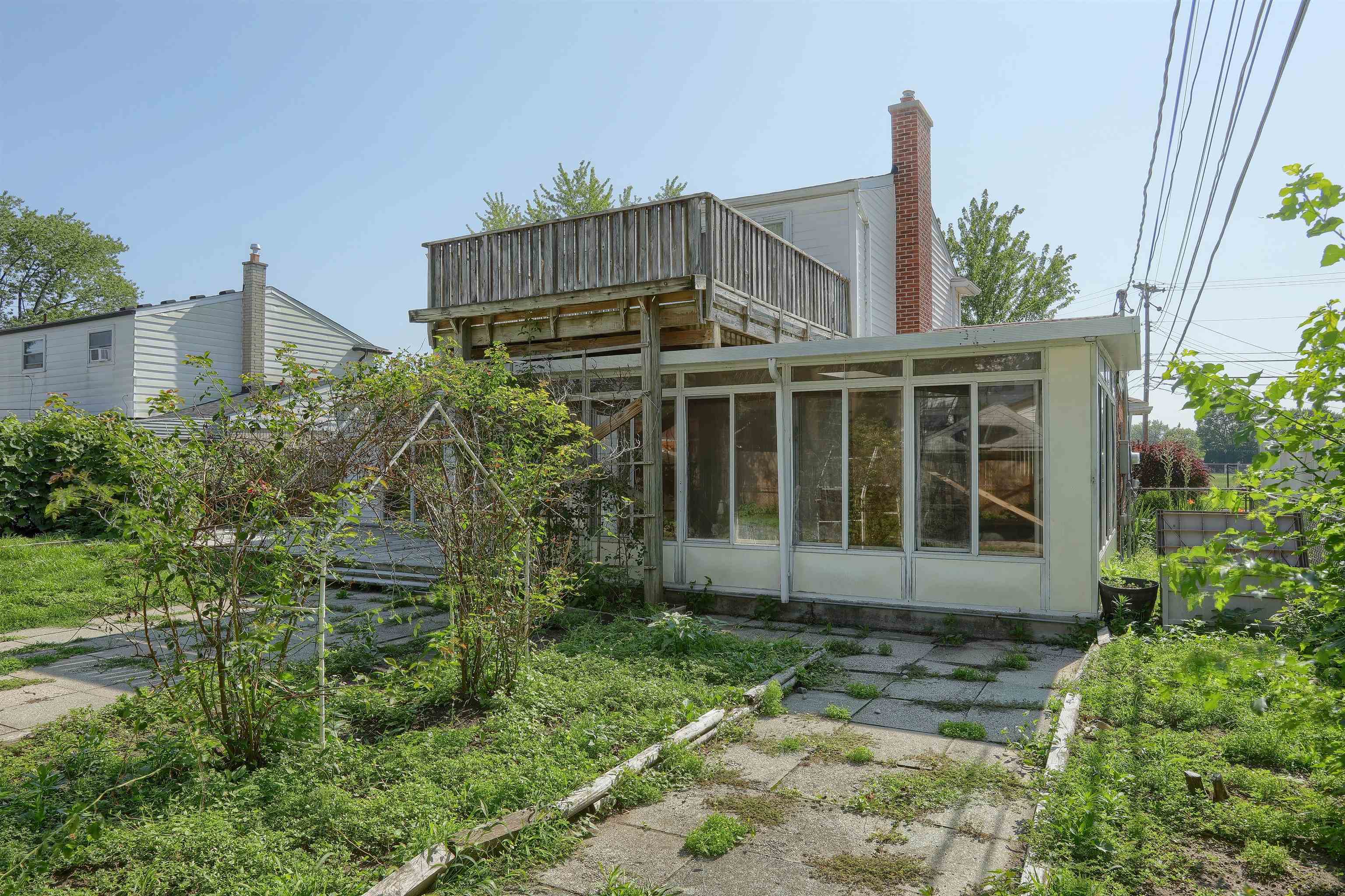 main property photo 34