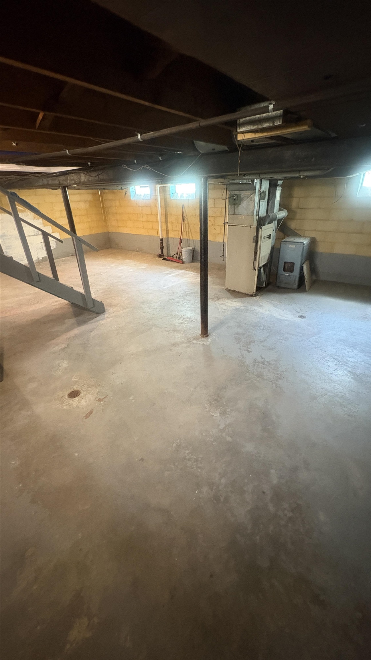main property photo 13