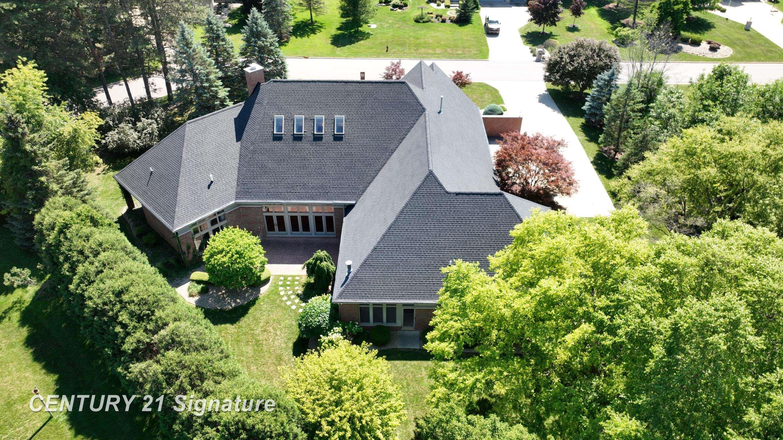 main property photo 14