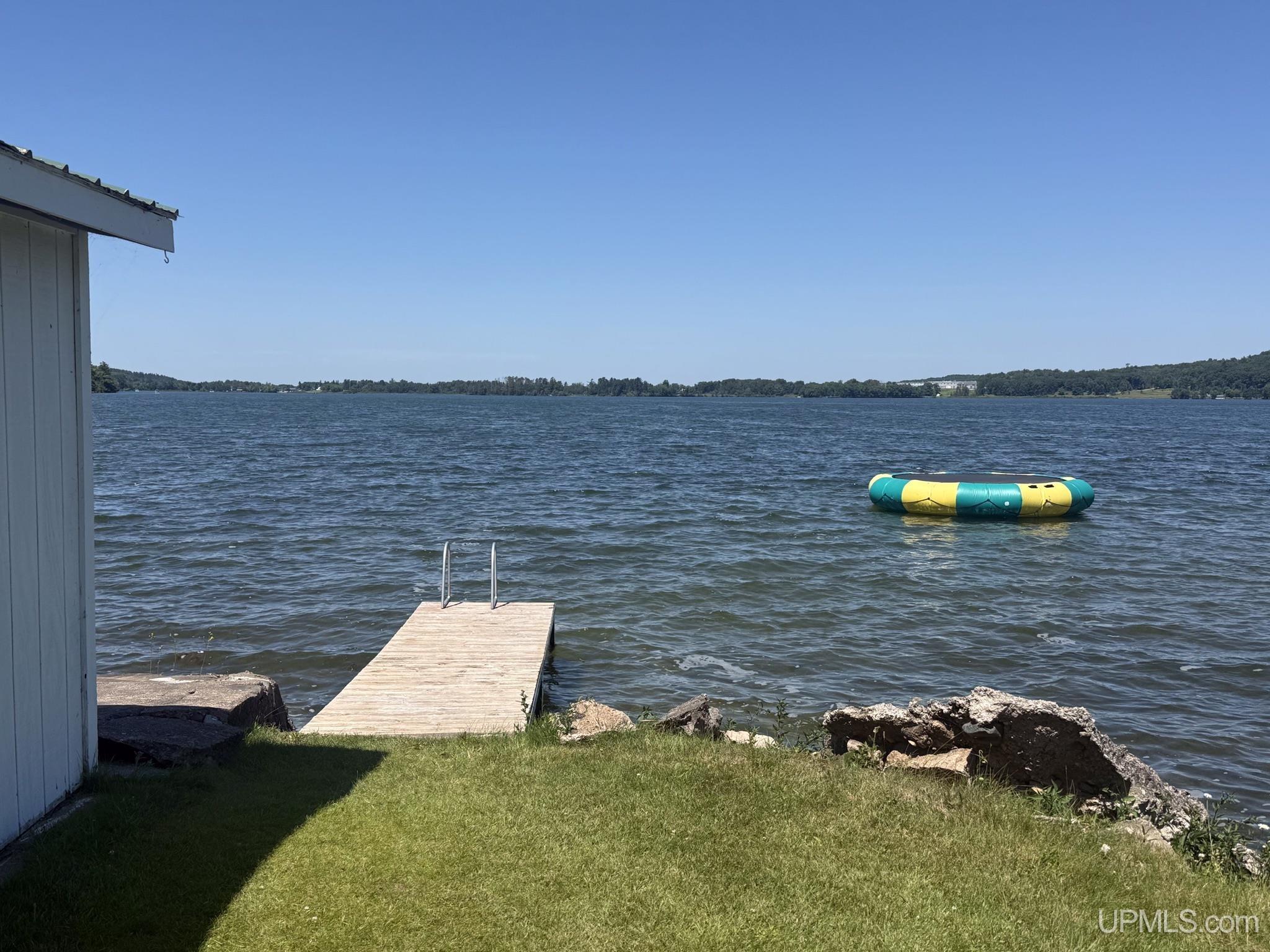 main property photo 19