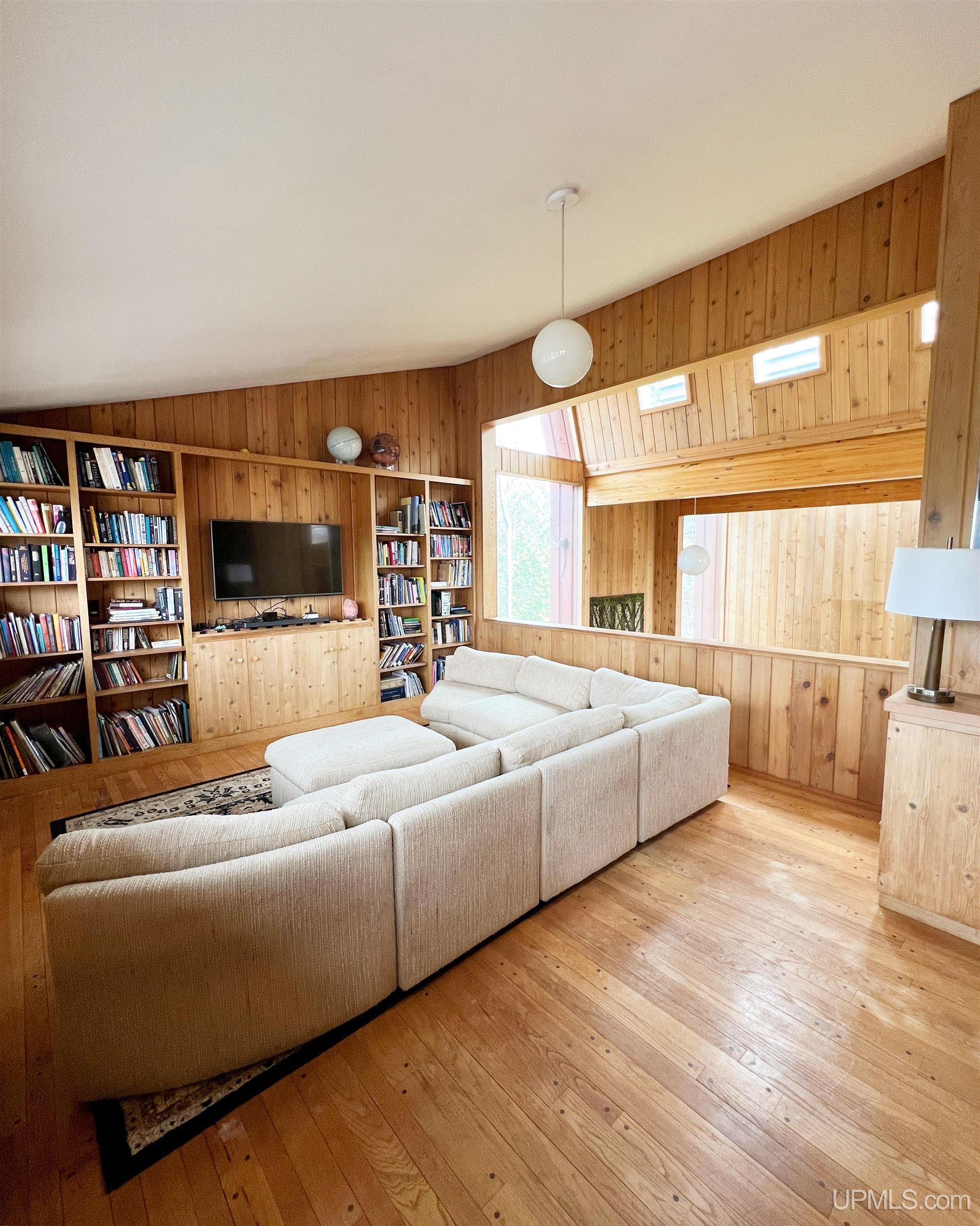 main property photo 49
